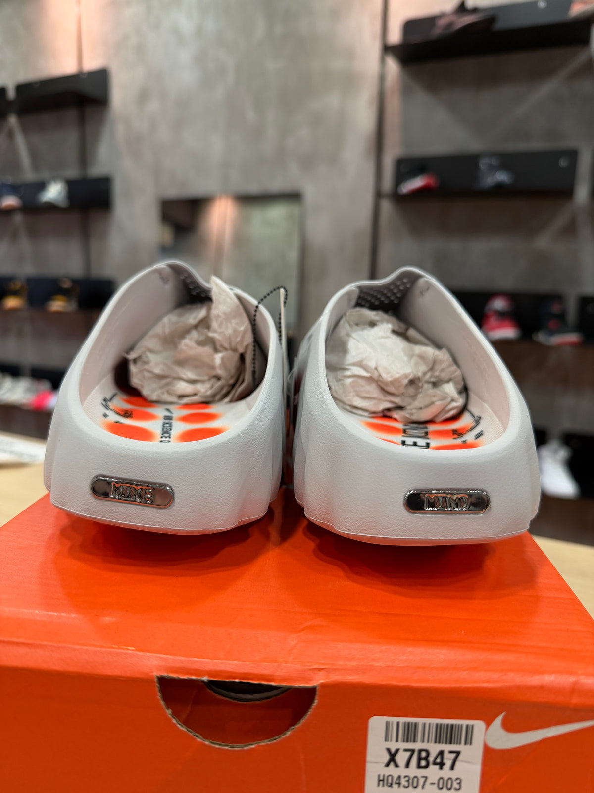 NIKE MIND 001 GREY