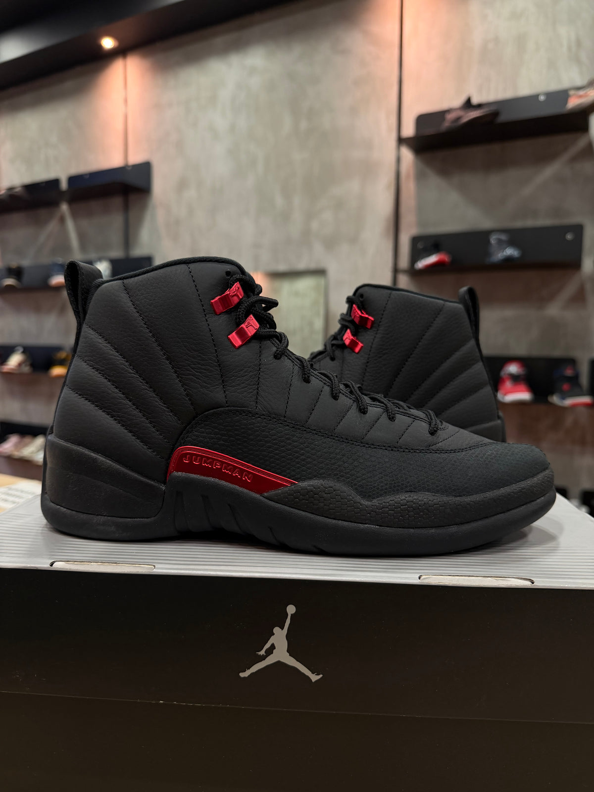 JORDAN 12 BLOODLINE