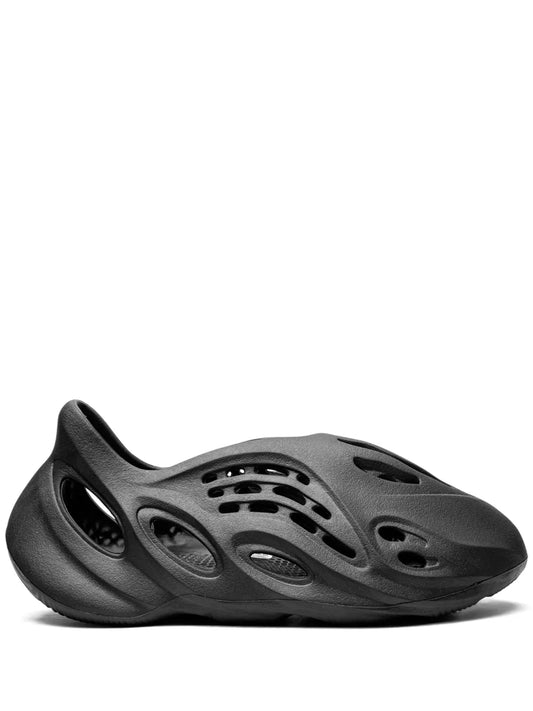 YEEZY FOAM RNR ONIX