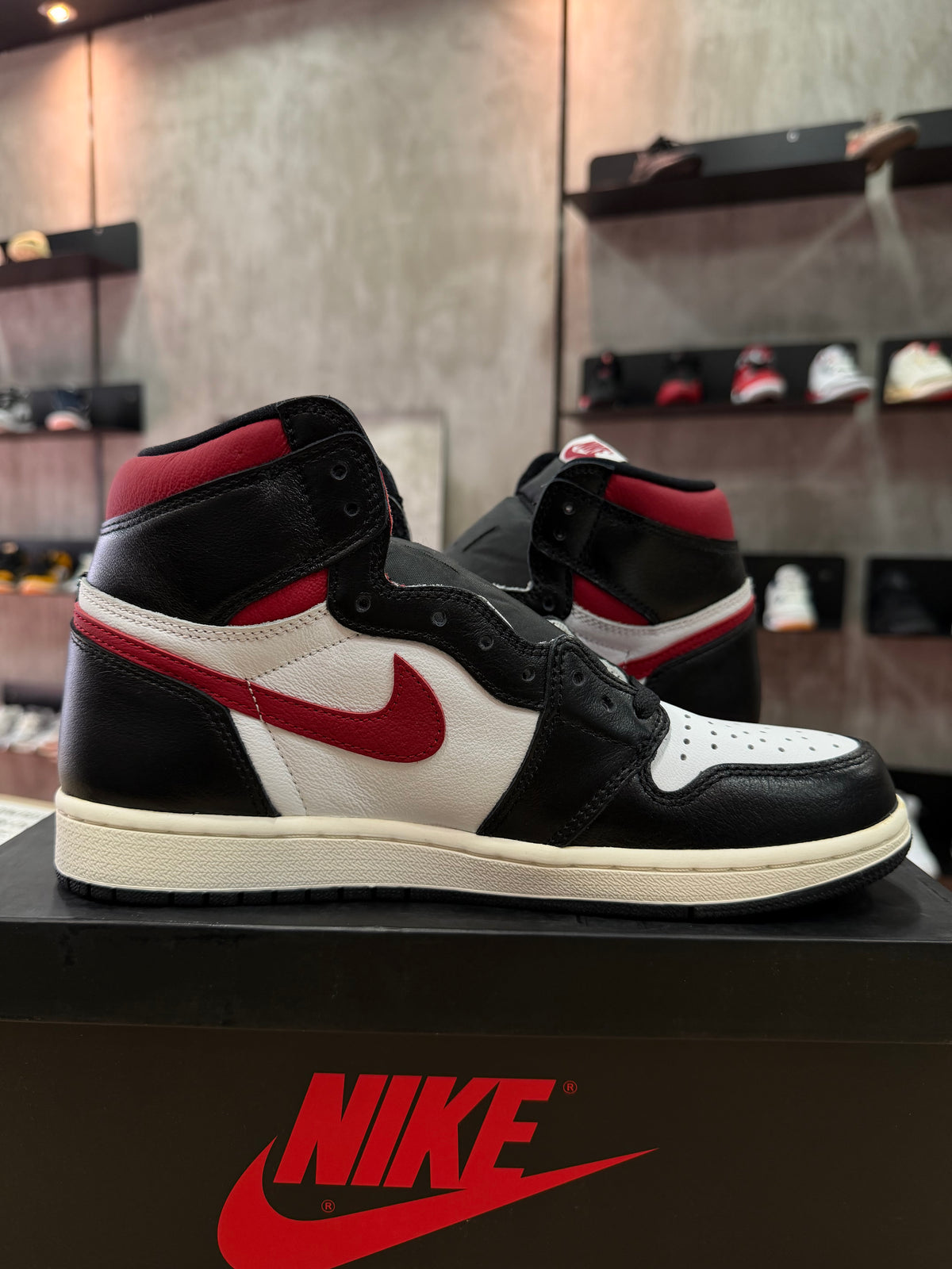JORDAN 1 HIGH GYM RED