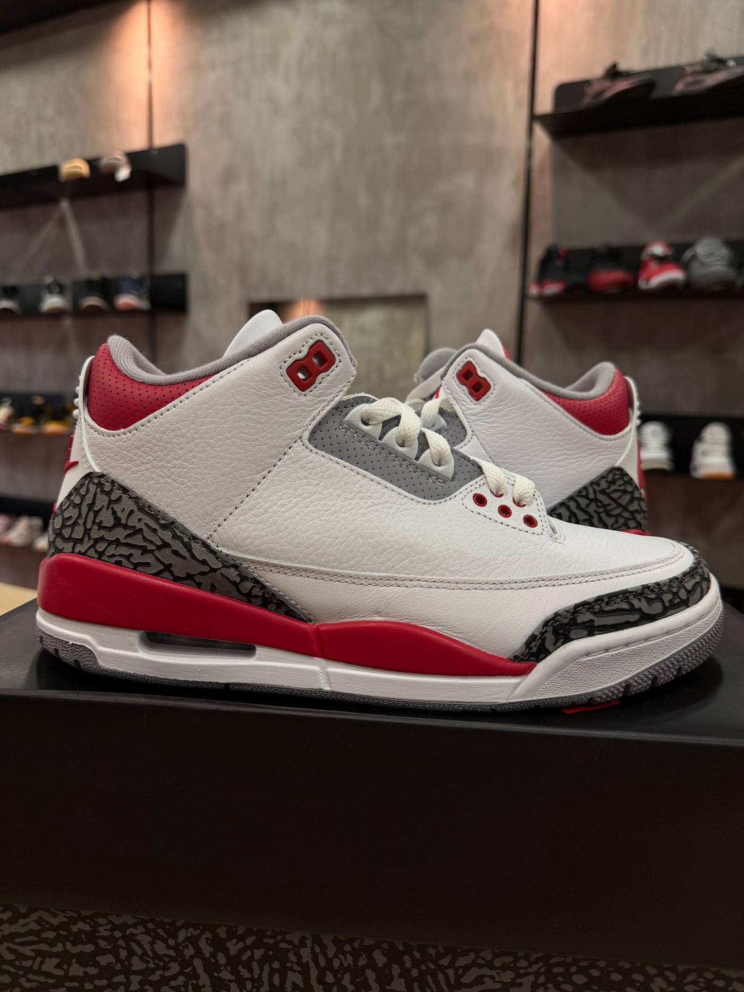 JORDAN 3 FIRE RED
