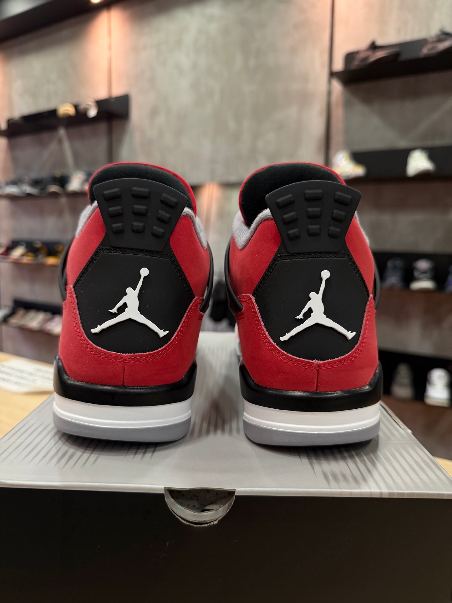 JORDAN 4 TORO BRAVO