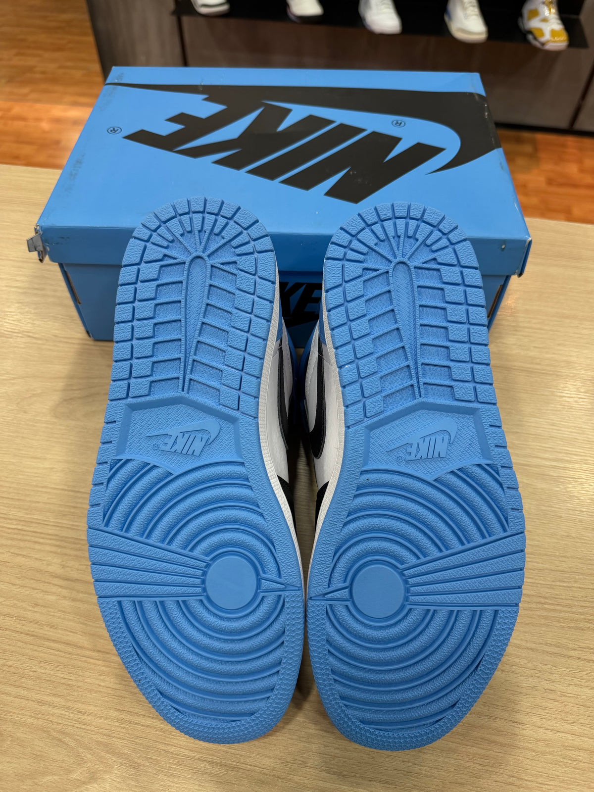 JORDAN 1 HIGH UNC TOE