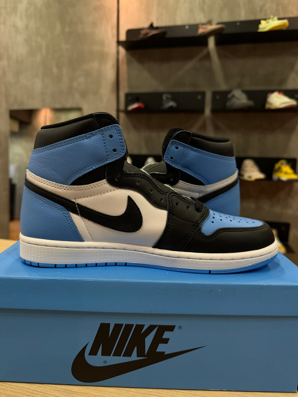 JORDAN 1 HIGH UNC TOE