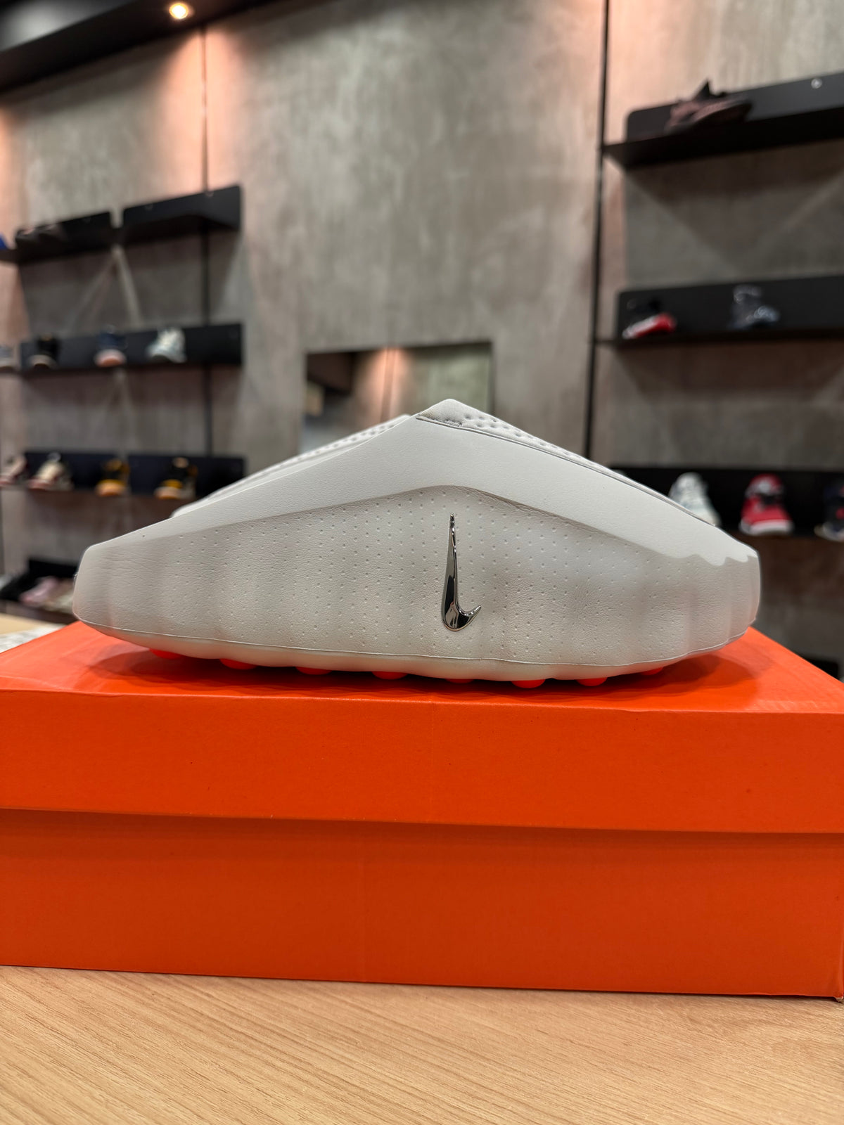 NIKE MIND 001 GREY