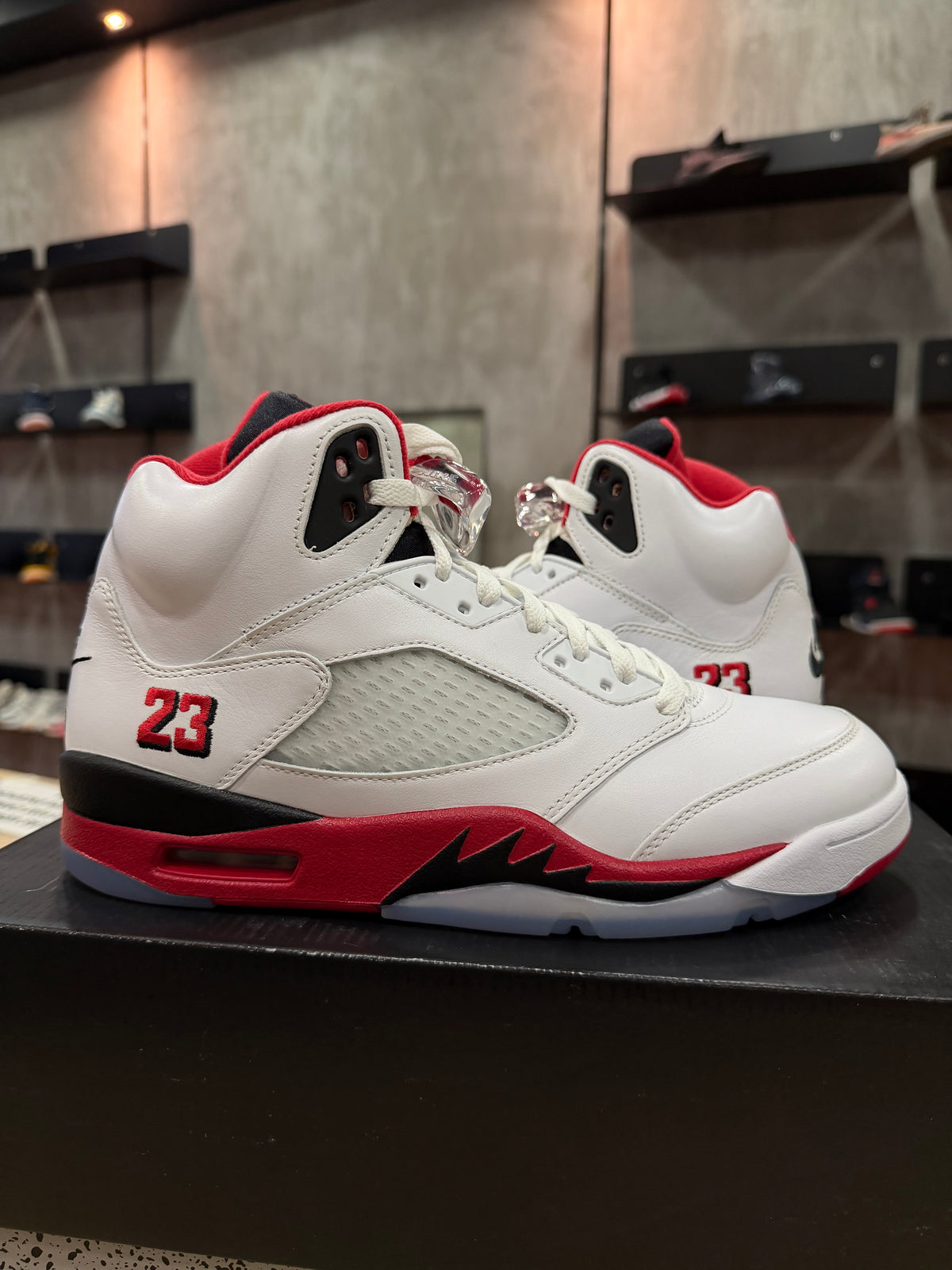 JORDAN 5 FIRE RED