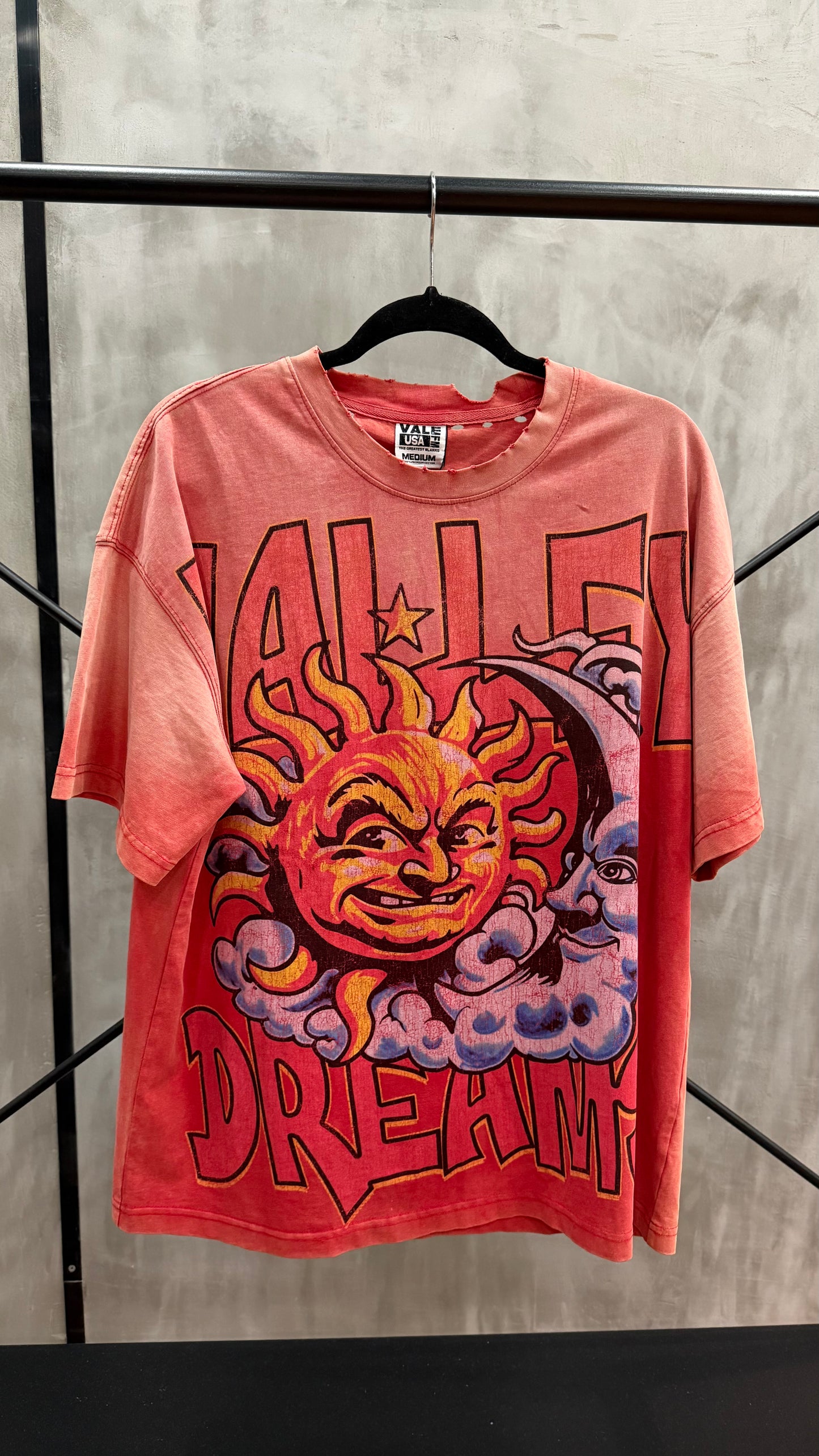 VALE FOREVER SUN THRASHED TEE RED