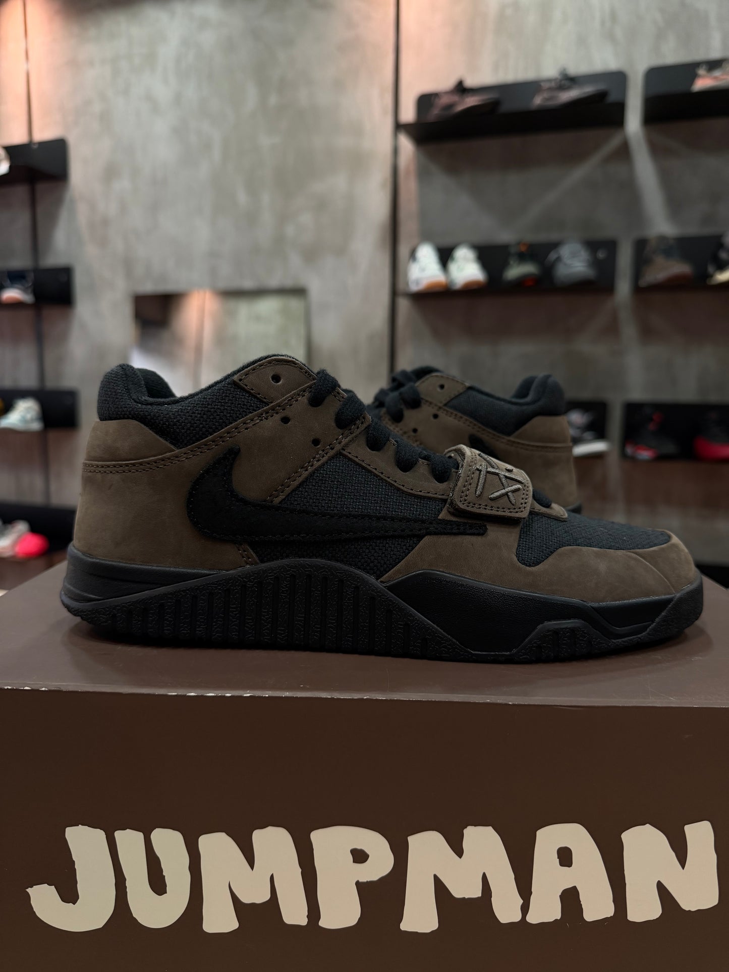 JUMPMAN JACK x TRAVIS SCOTT DARK MOCHA