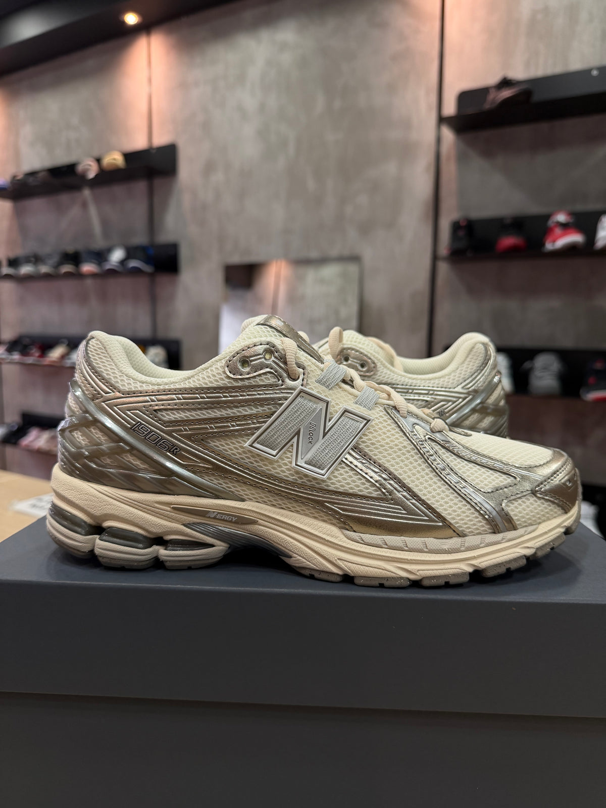 NEW BALANCE 1906R ARID STONE