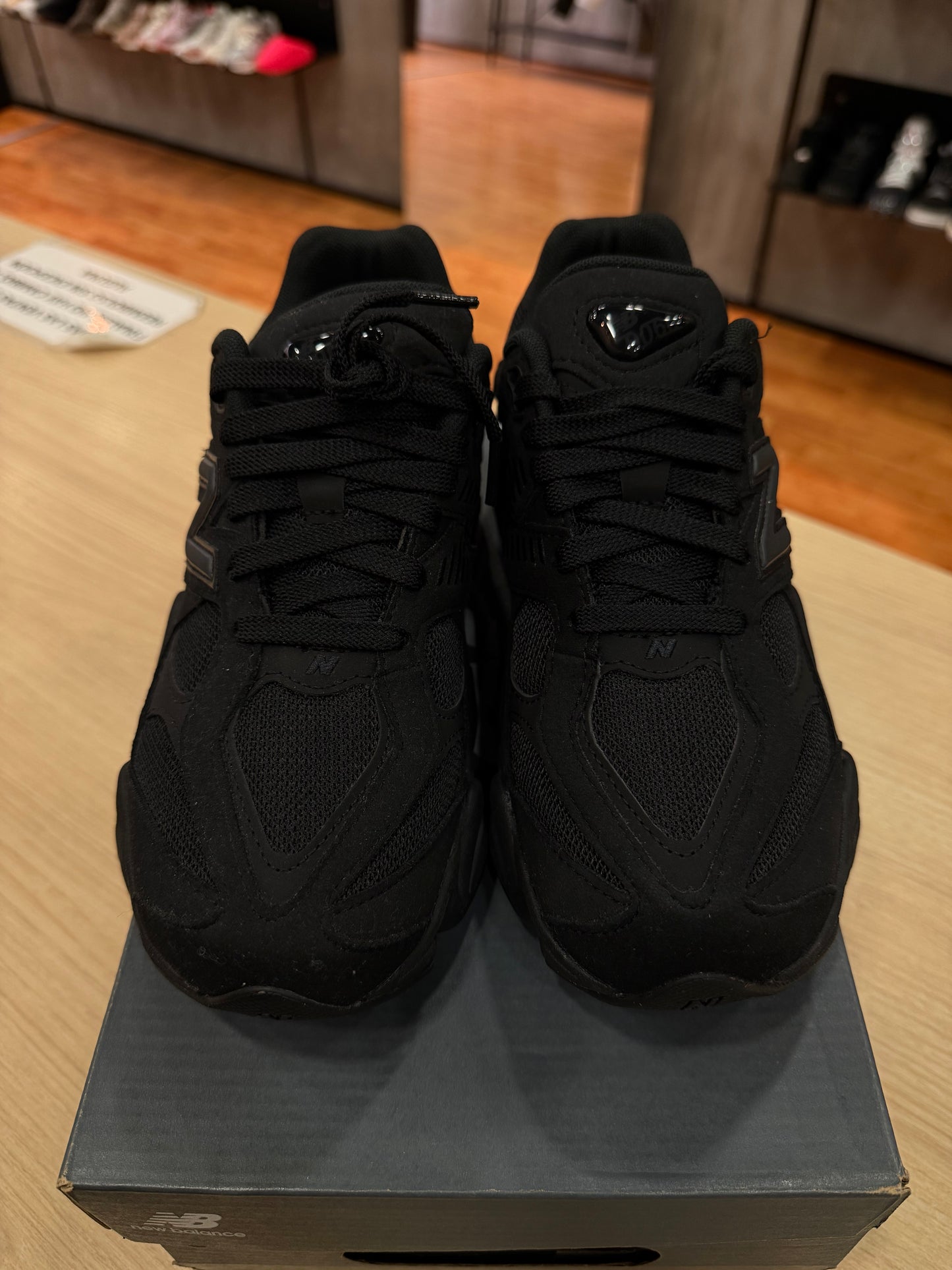 NEW BALANCE 9060 TRIPLE BLACK SUEDE (GS)