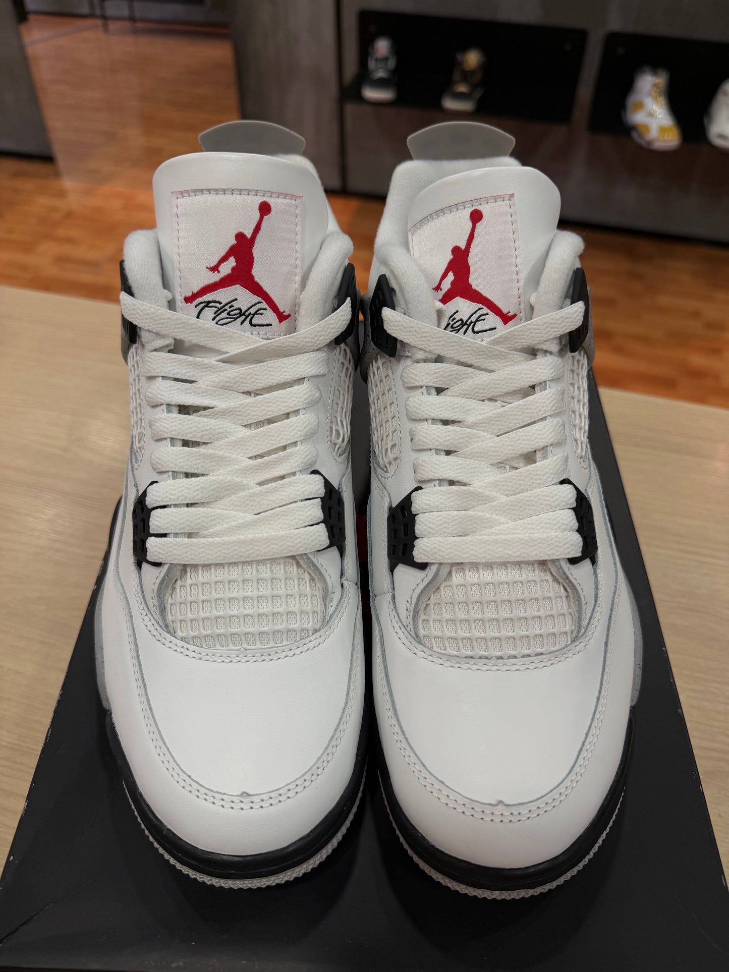 JORDAN 4 WHITE CEMENT