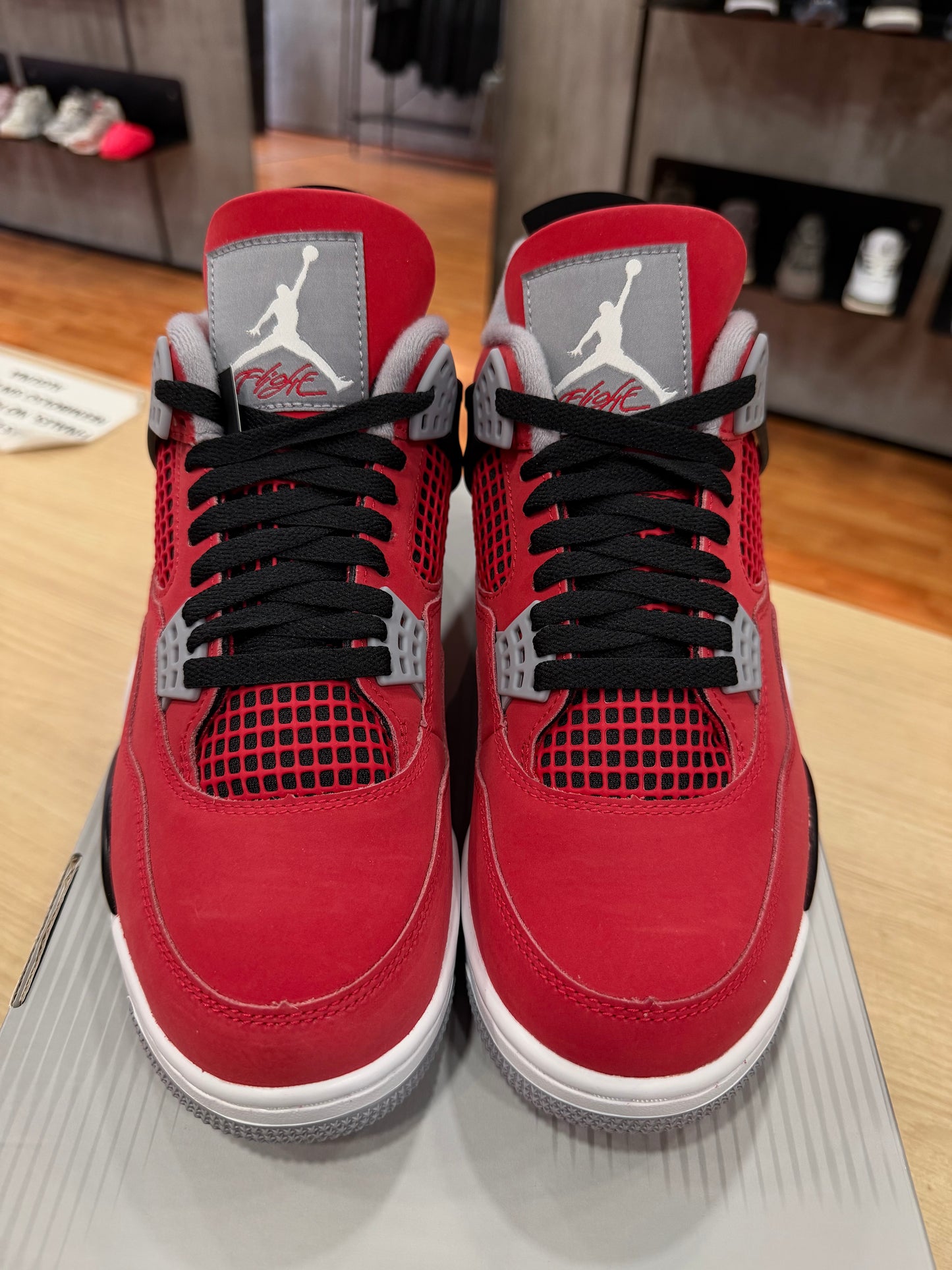 JORDAN 4 TORO BRAVO