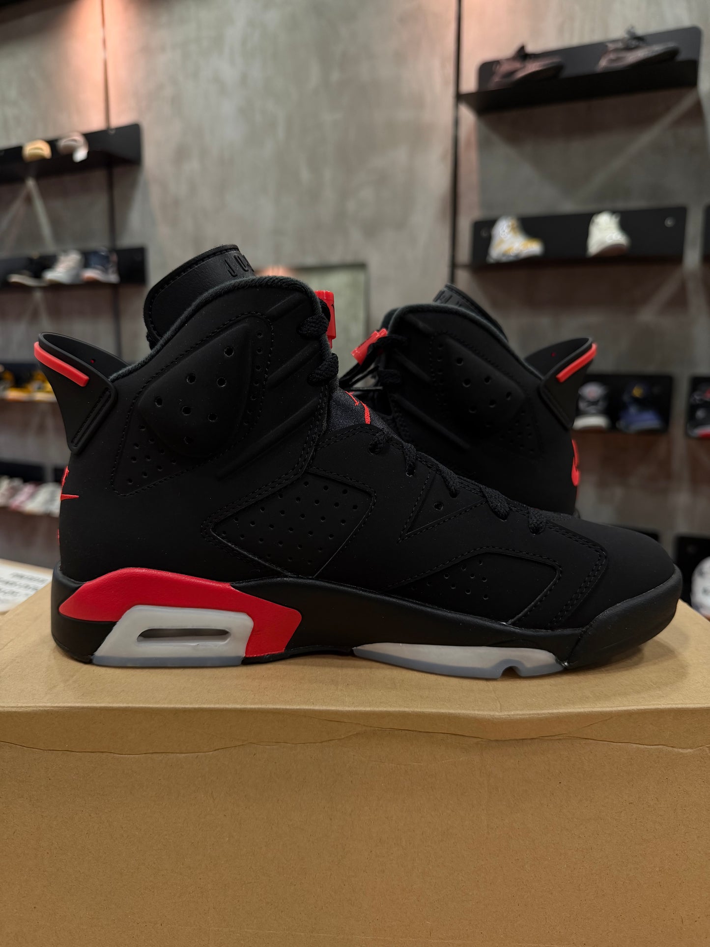JORDAN 6 REVERSE INFRARED SALESMAN