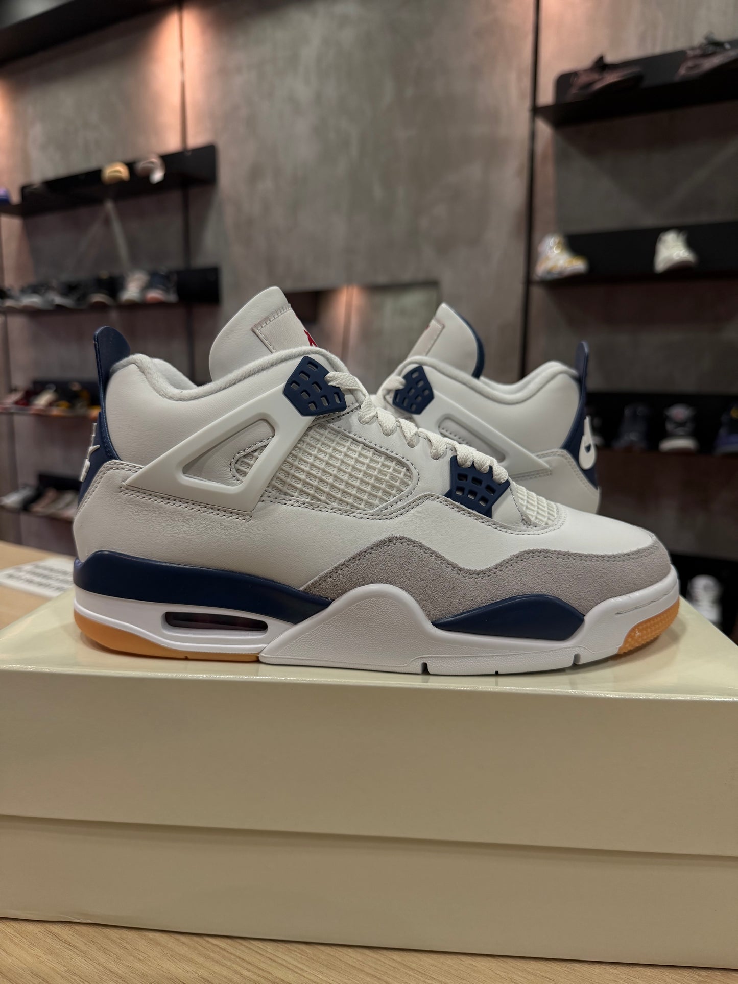 JORDAN 4 SB NAVY