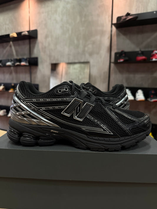 NEW BALANCE 9060 1906R BLACK SILVER METALLIC