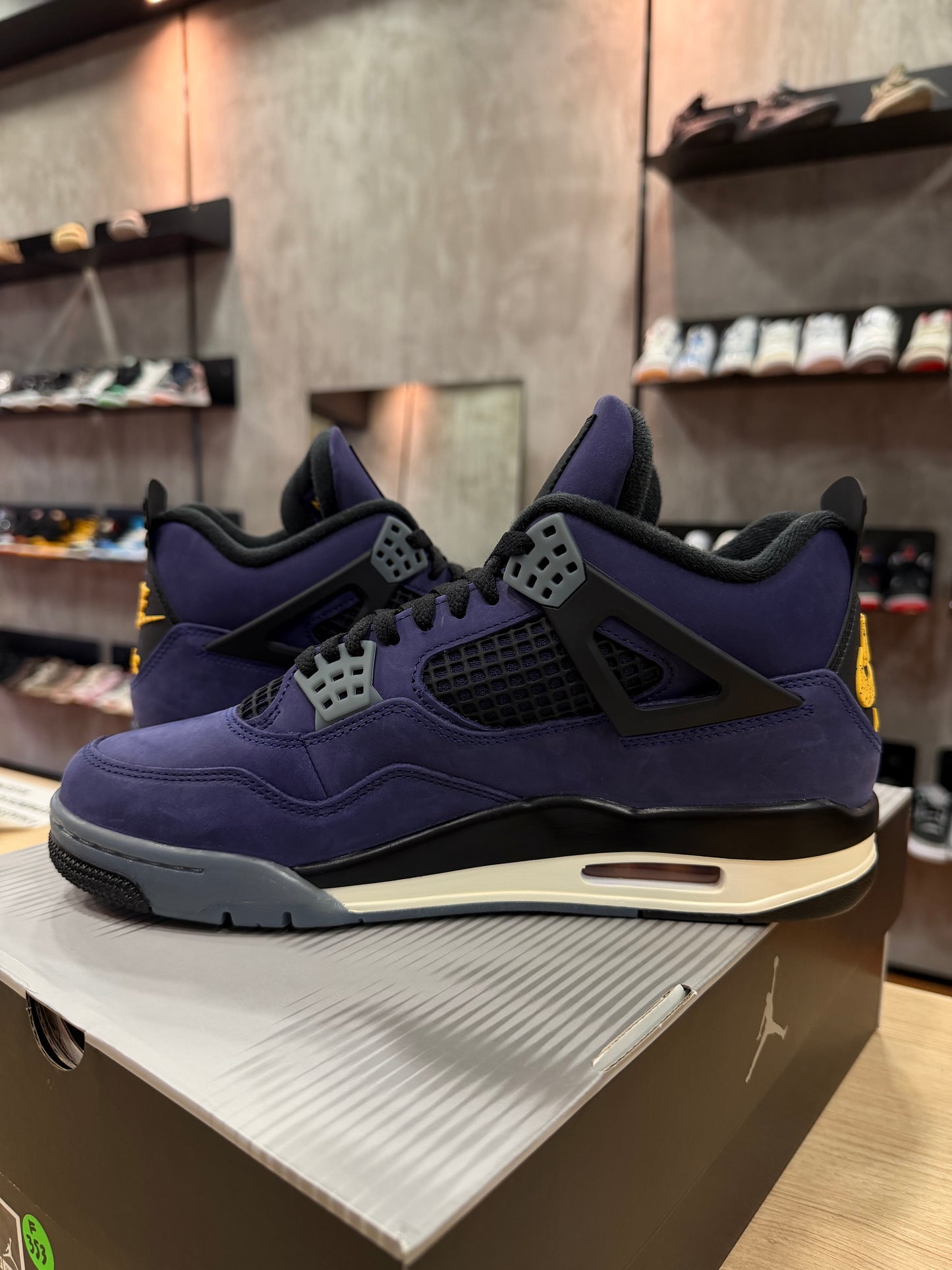 JORDAN 4 LAKERS