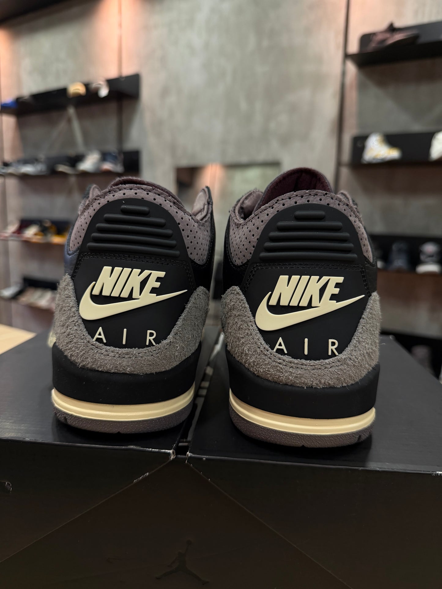 JORDAN 3 x A MA MANIERE WHILE U WERE SLEEPING