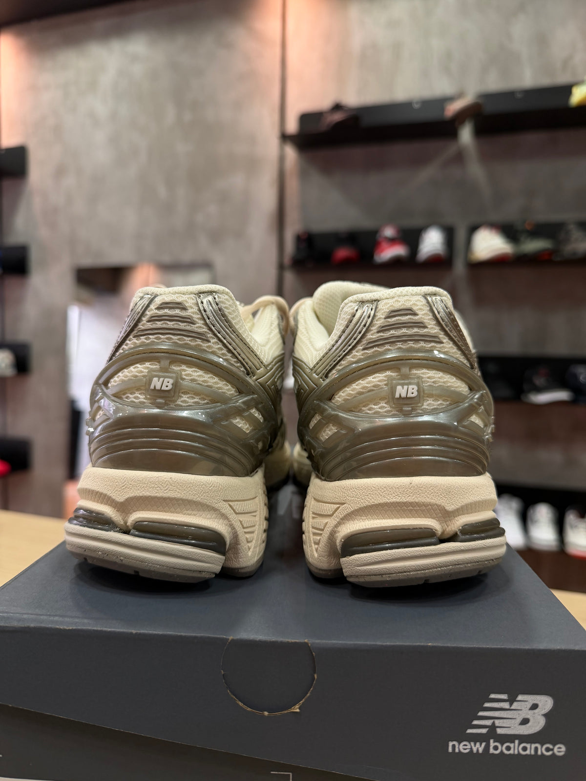 NEW BALANCE 1906R ARID STONE