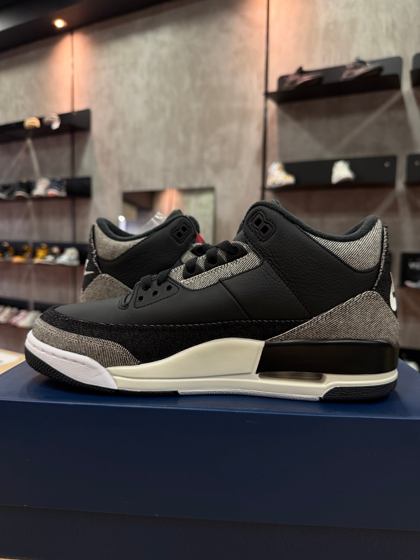 JORDAN 3 x LEVIS BLACK DENIM