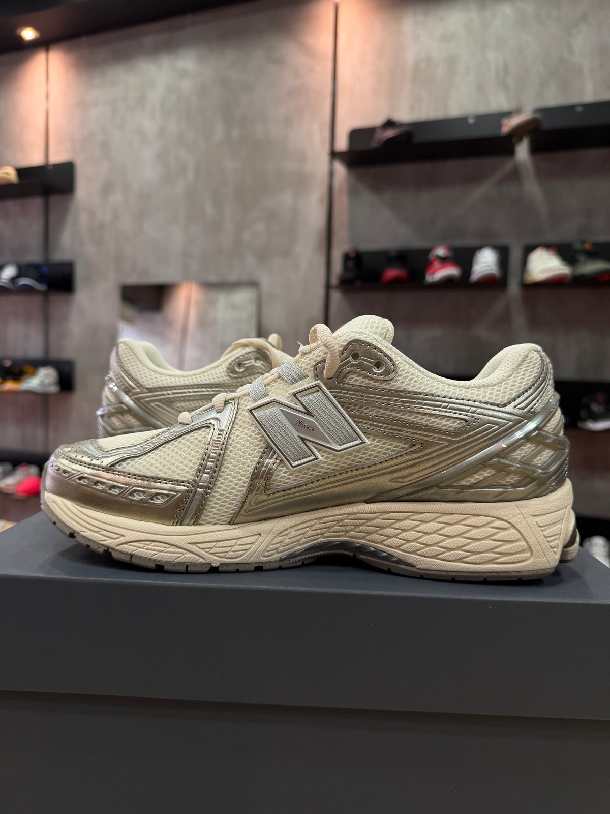 NEW BALANCE 1906R ARID STONE