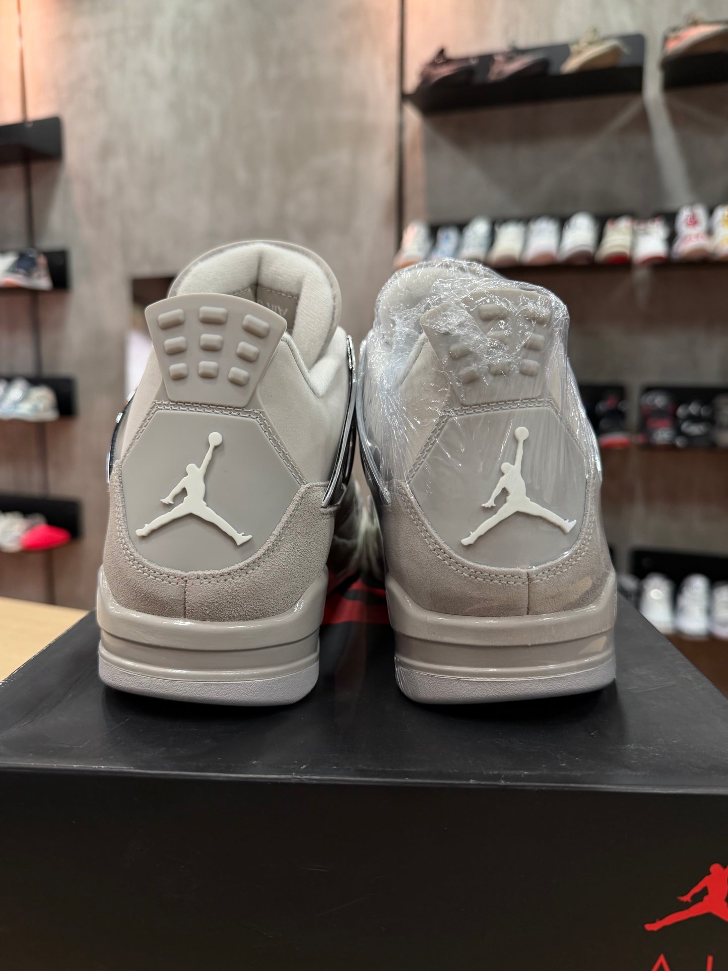 JORDAN 4 FROZEN MOMENTS