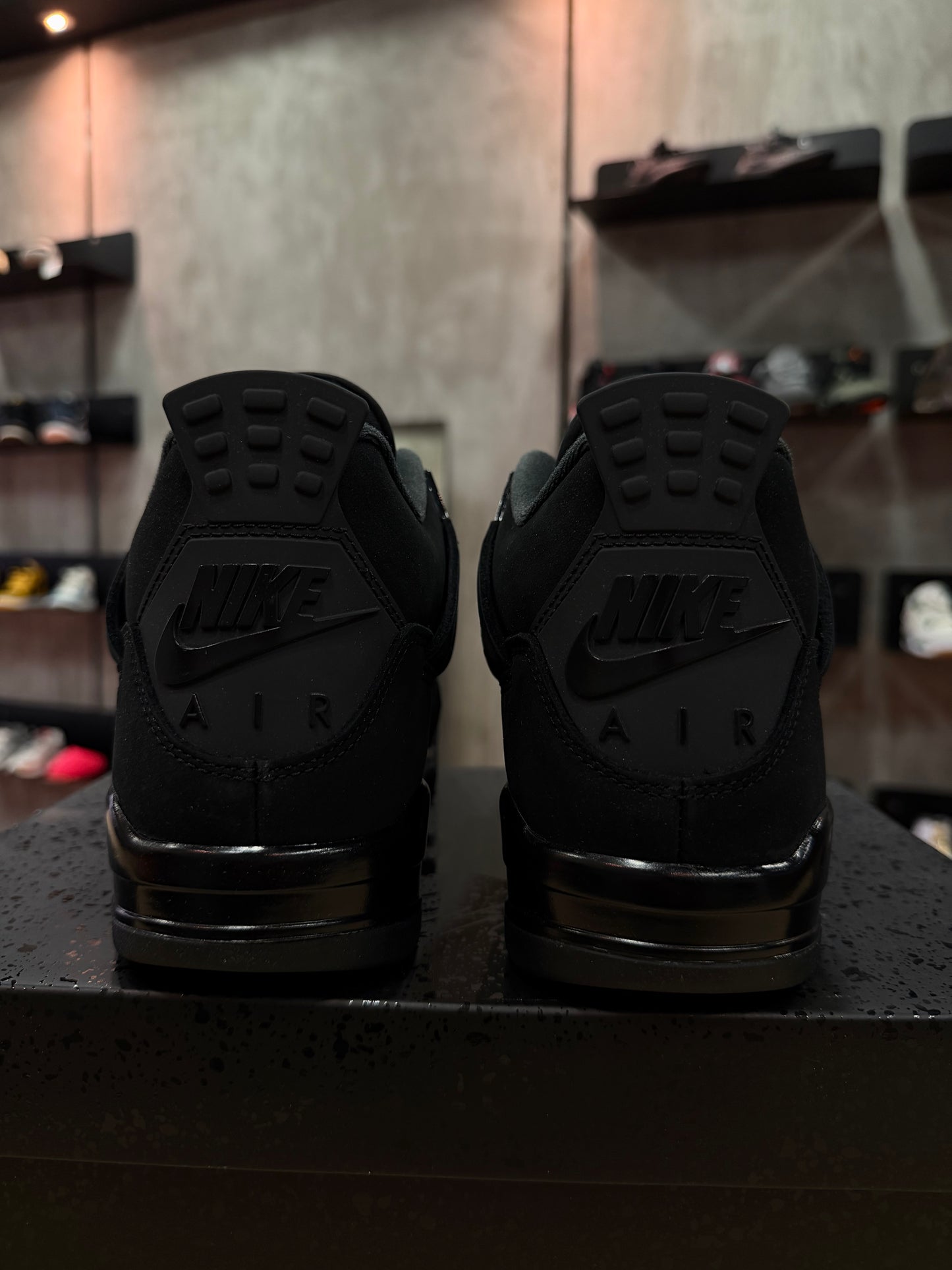 JORDAN 4 BLACK CAT