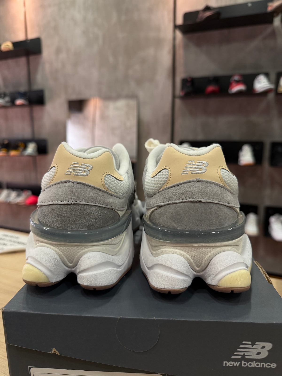 NEW BALANCE 9060 SLATE GREY CALCIUM