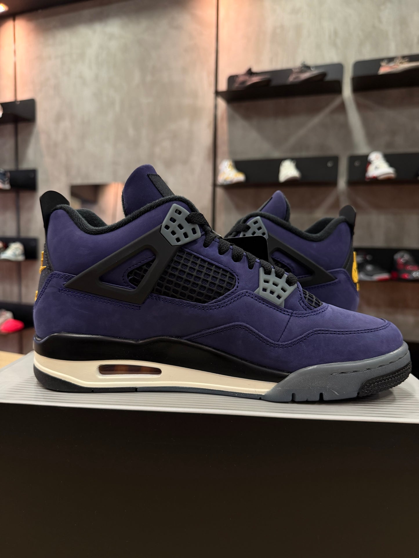 JORDAN 4 IMPERIAL PURPLE