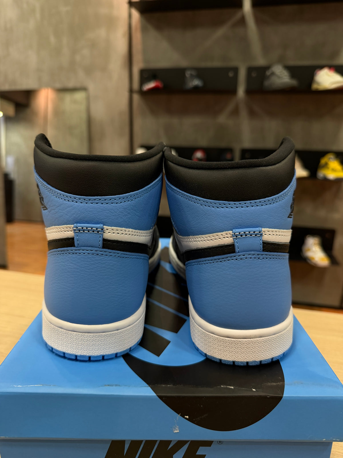 JORDAN 1 HIGH UNC TOE