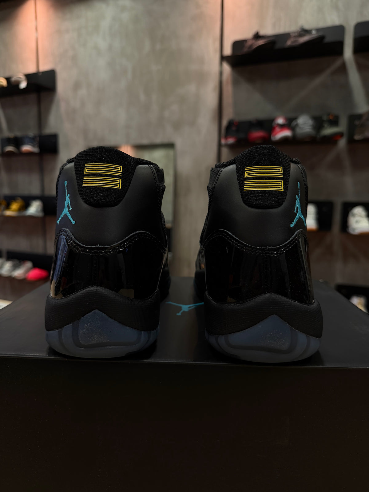 JORDAN 11 GAMMA BLUE