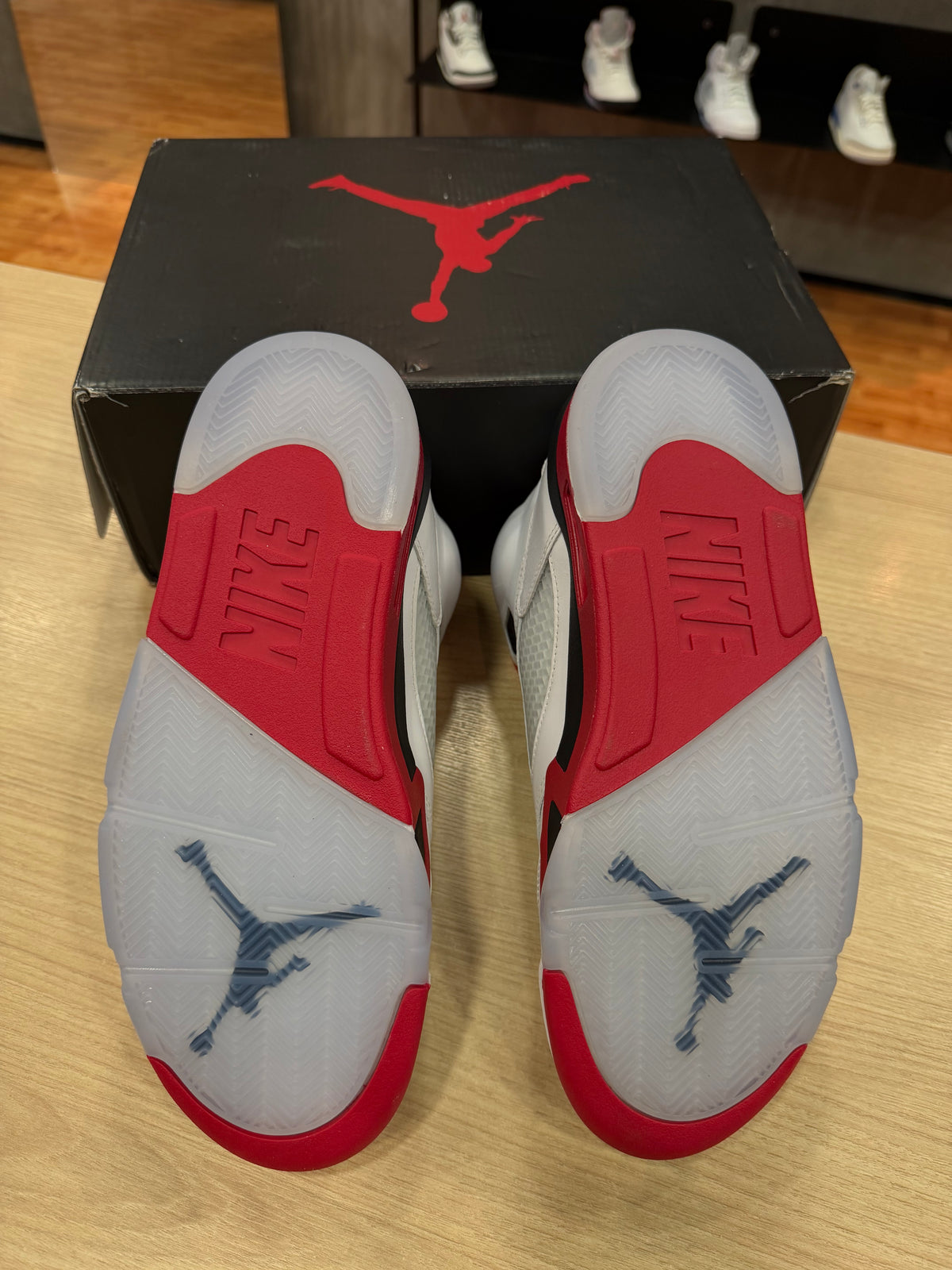 JORDAN 5 FIRE RED