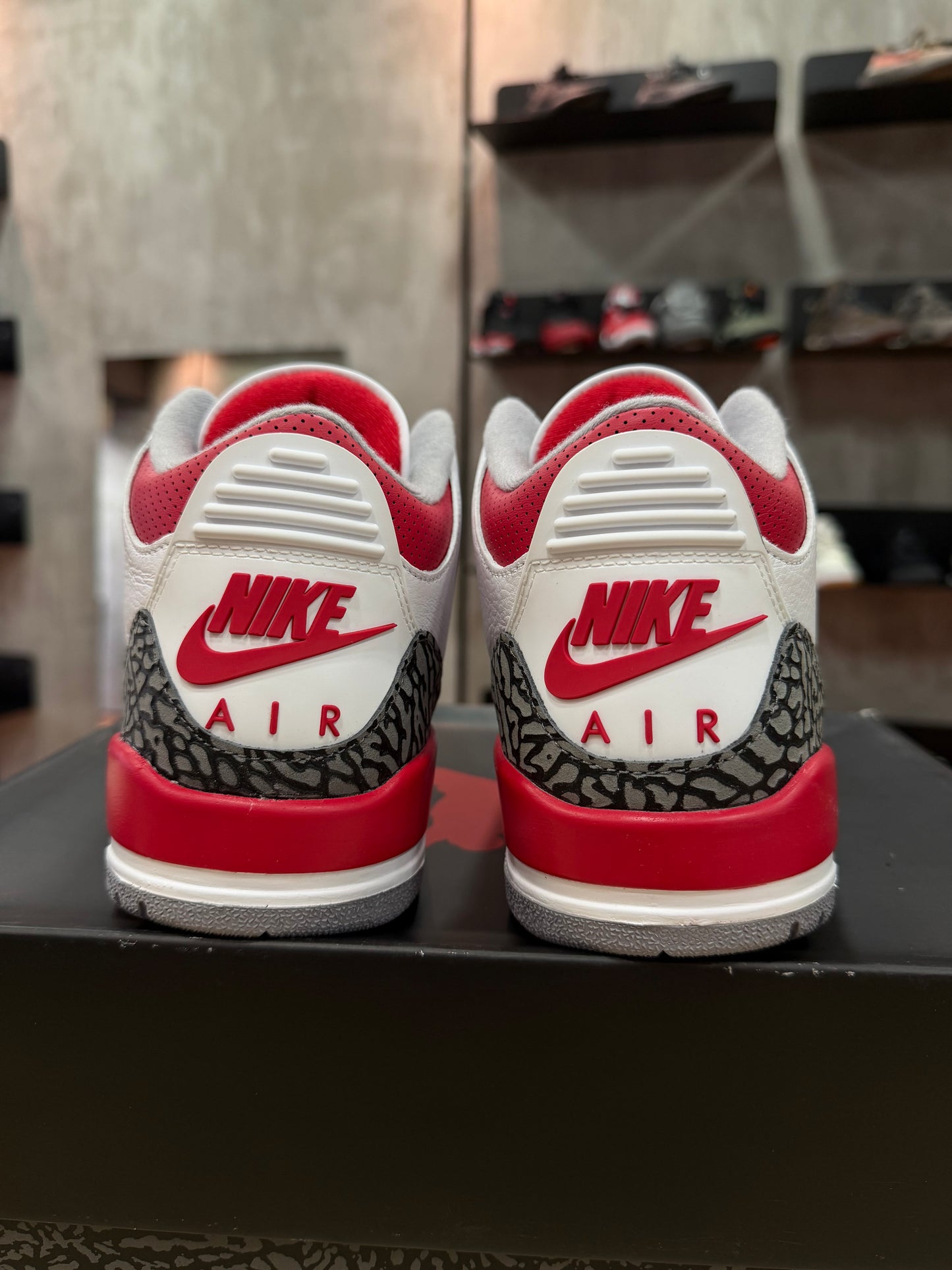JORDAN 3 FIRE RED