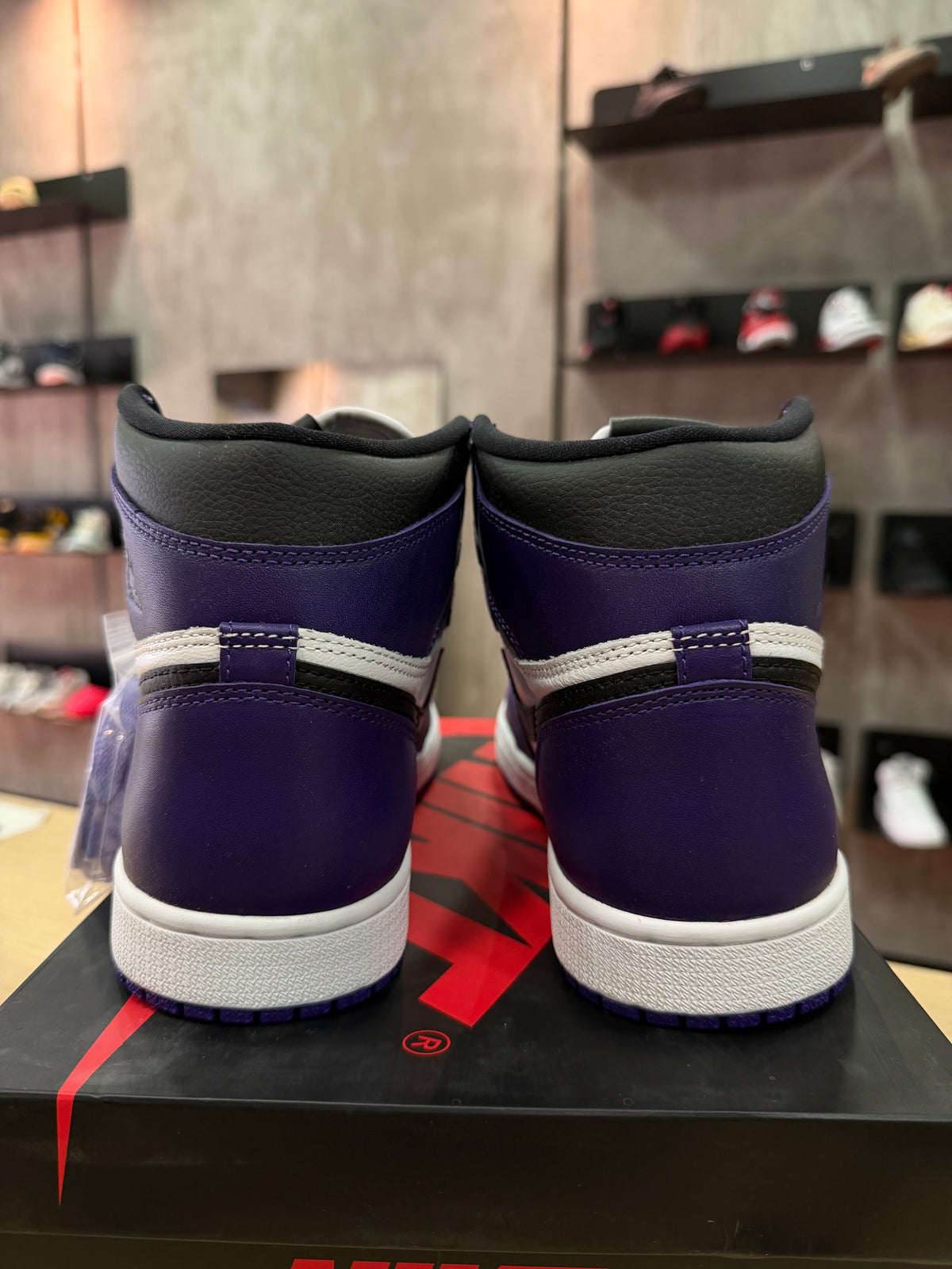 JORDAN 1 HIGH COURT PURPLE