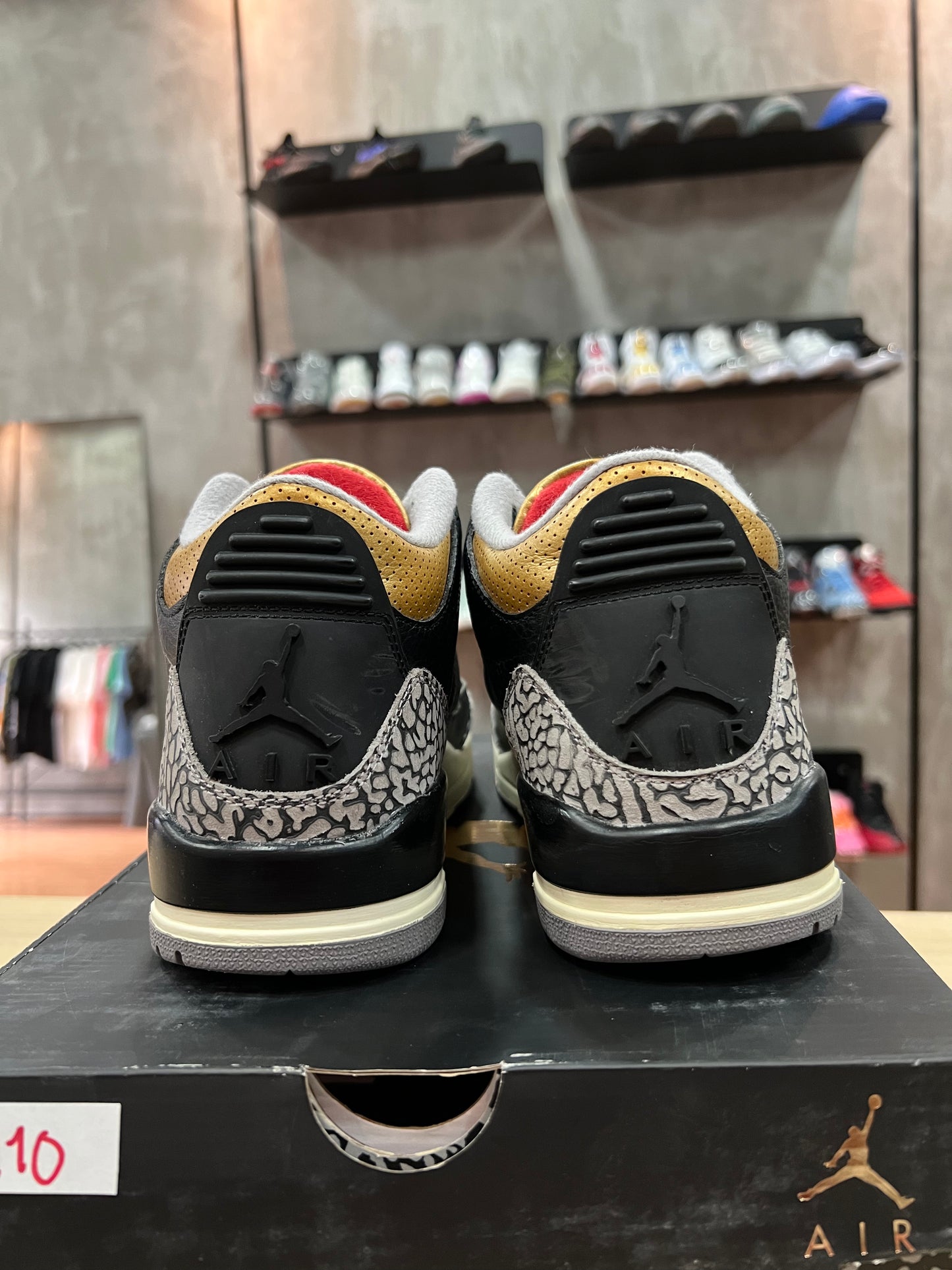 JORDAN 3 GOLD CEMENT (DE USO)