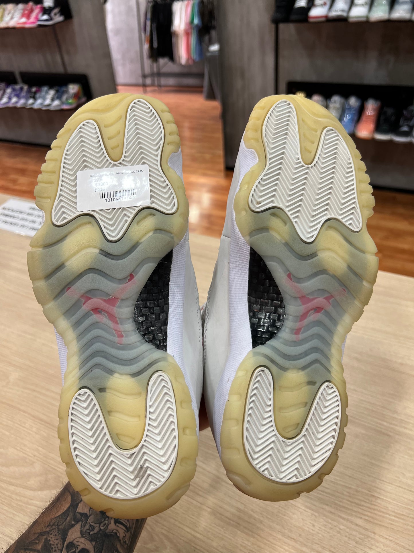 JORDAN 11 PLATINUM (DE USO)