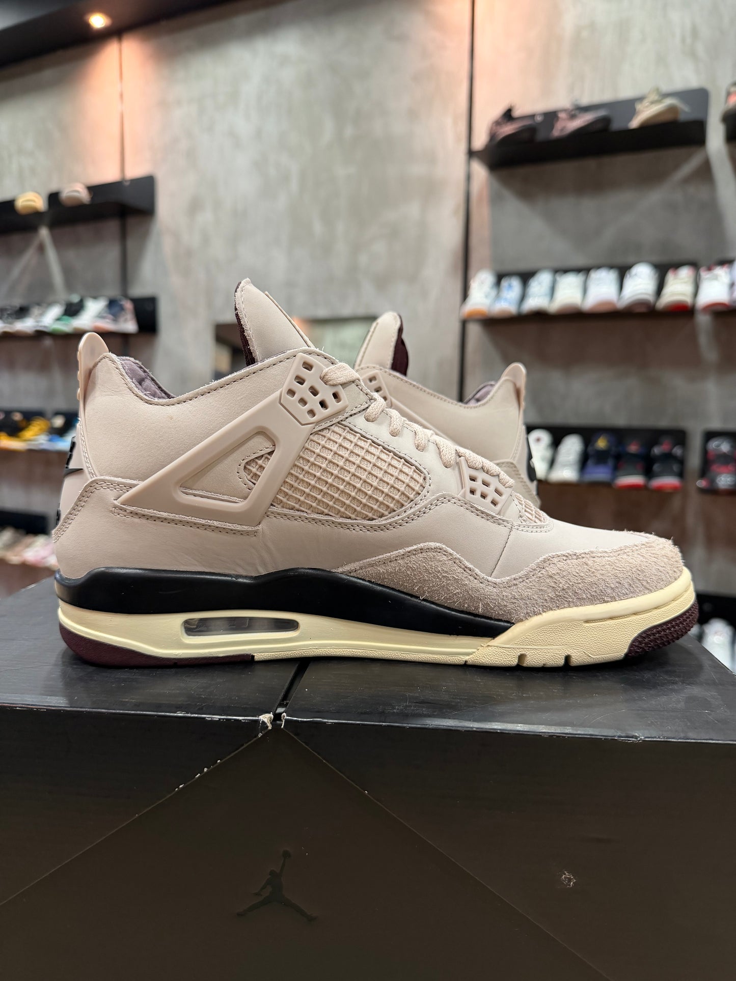 JORDAN 4 A MA MANIERE WHILE U WERE SLEEPING