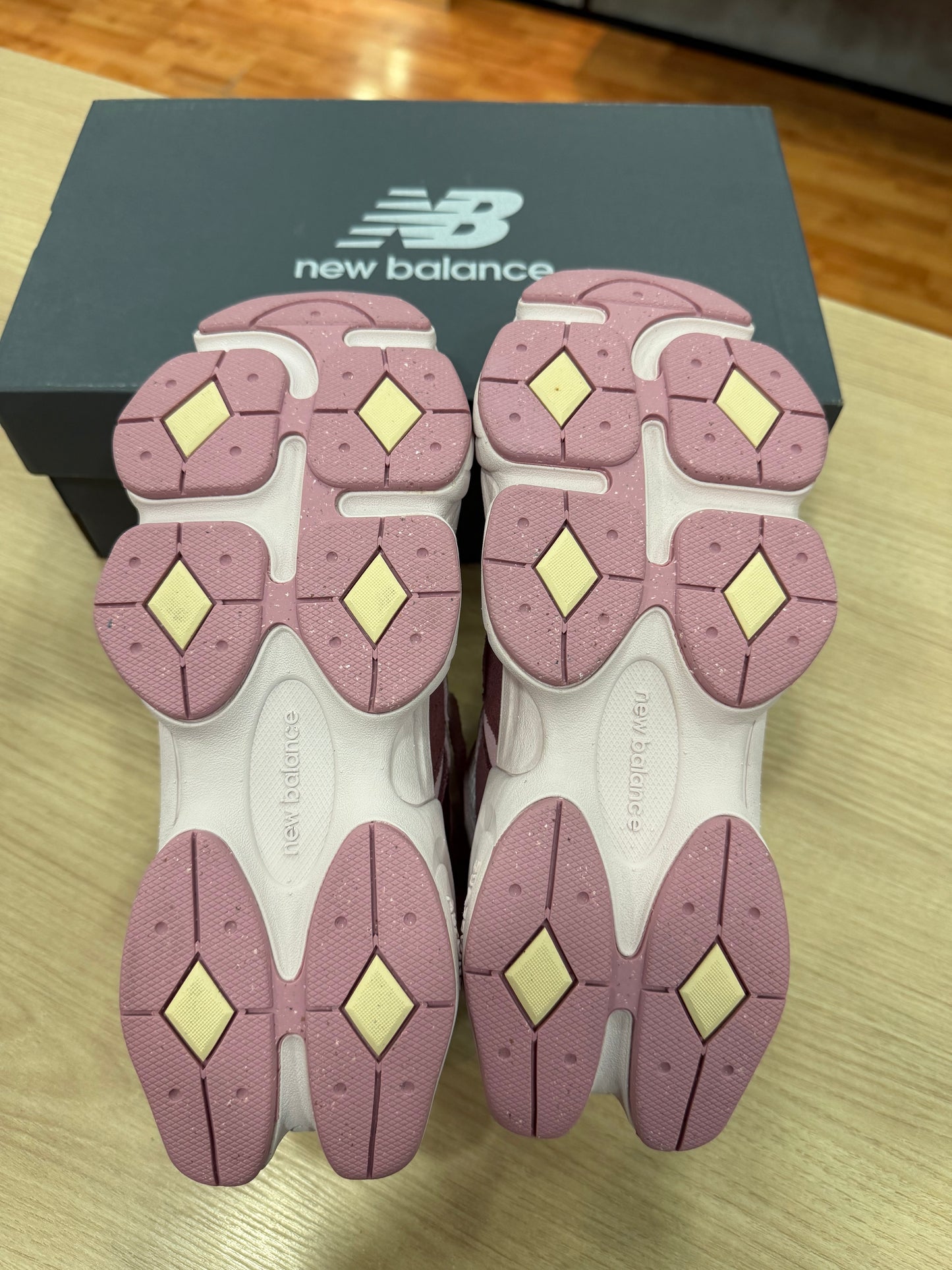 NEW BALANCE 9060 PINK GRANITE
