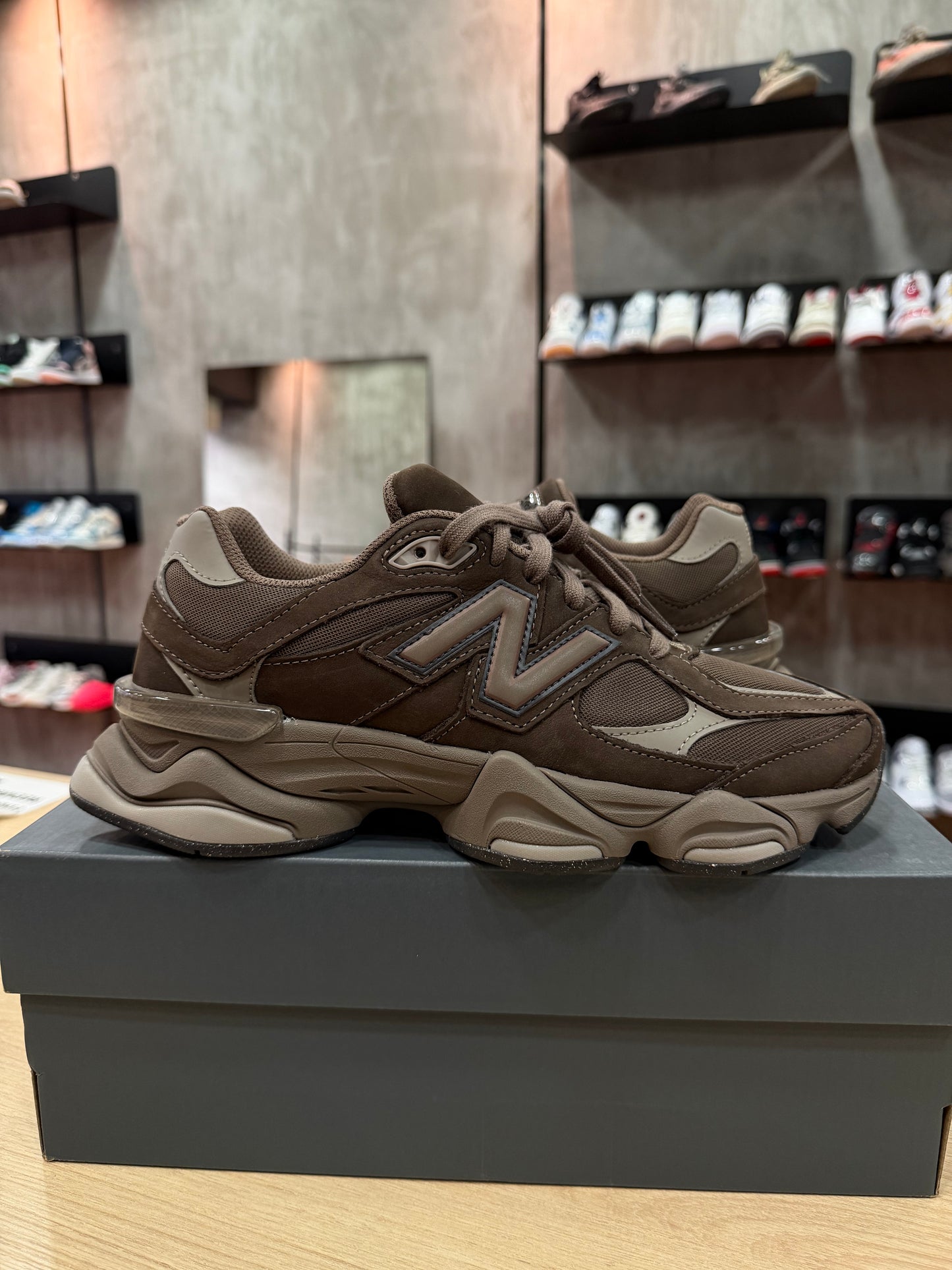 NEW BALANCE 9060 MONO CORTADO
