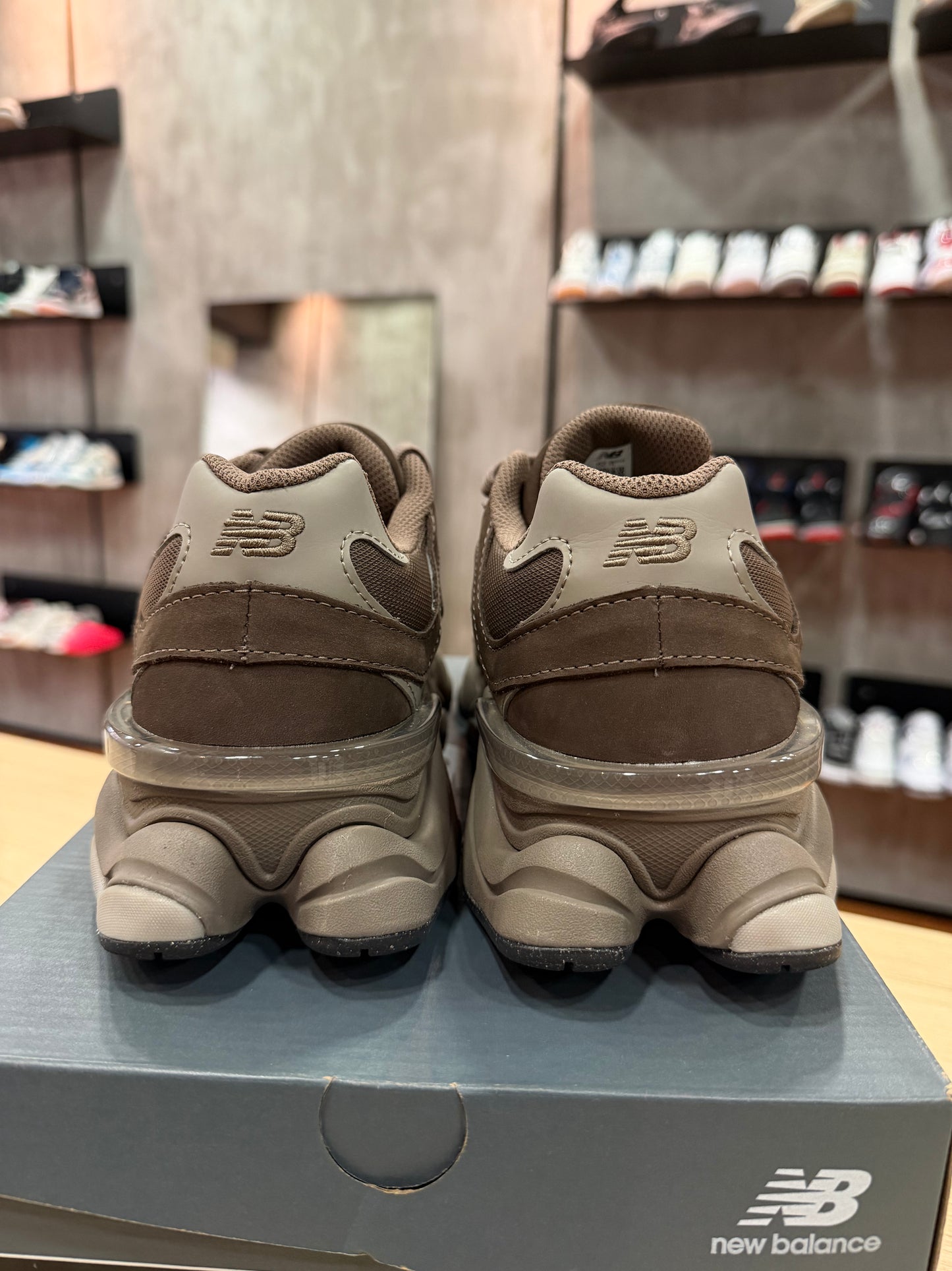 NEW BALANCE 9060 MONO CORTADO
