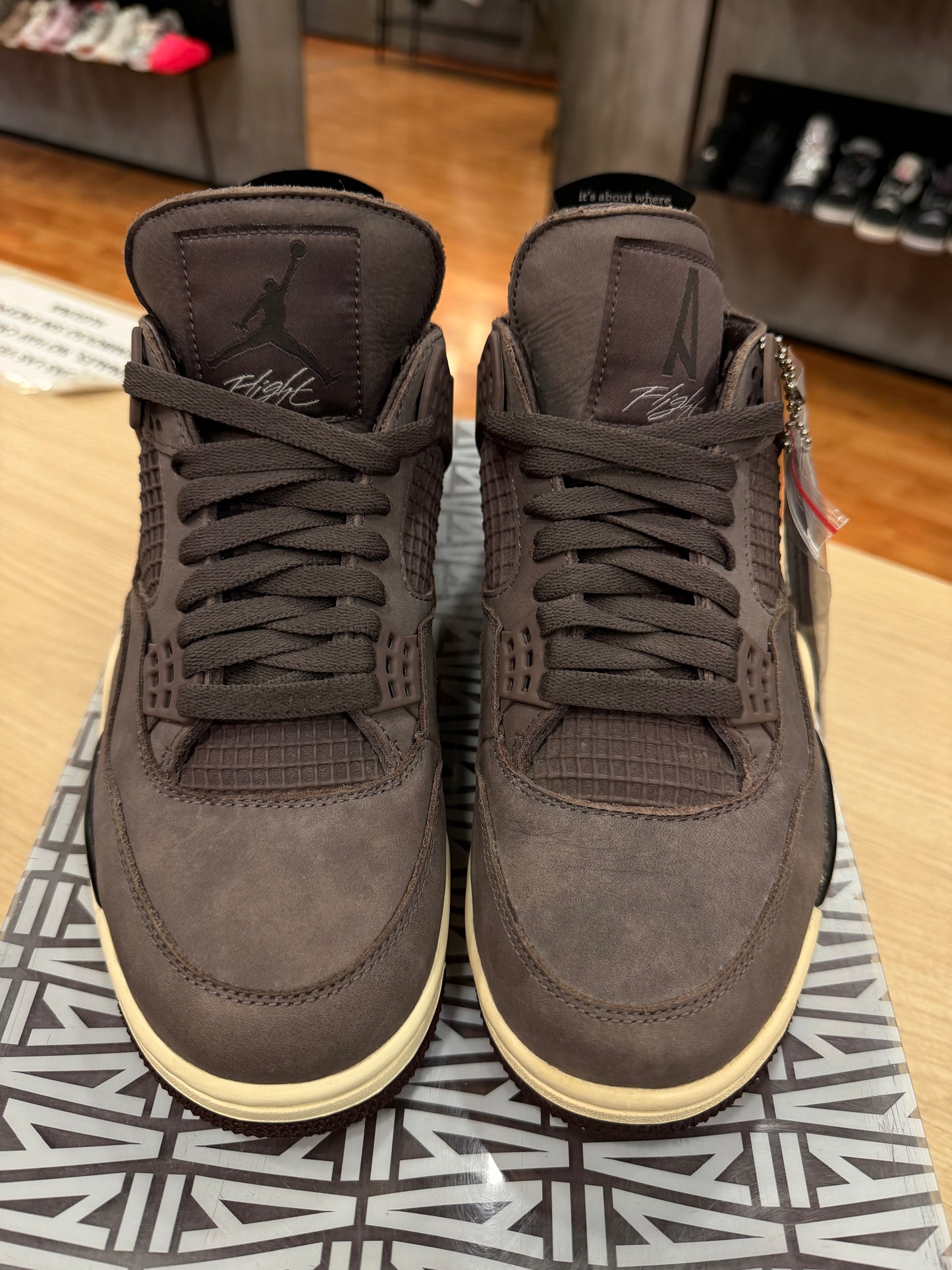 JORDAN 4 A MA MANIERE VIOLET ORE