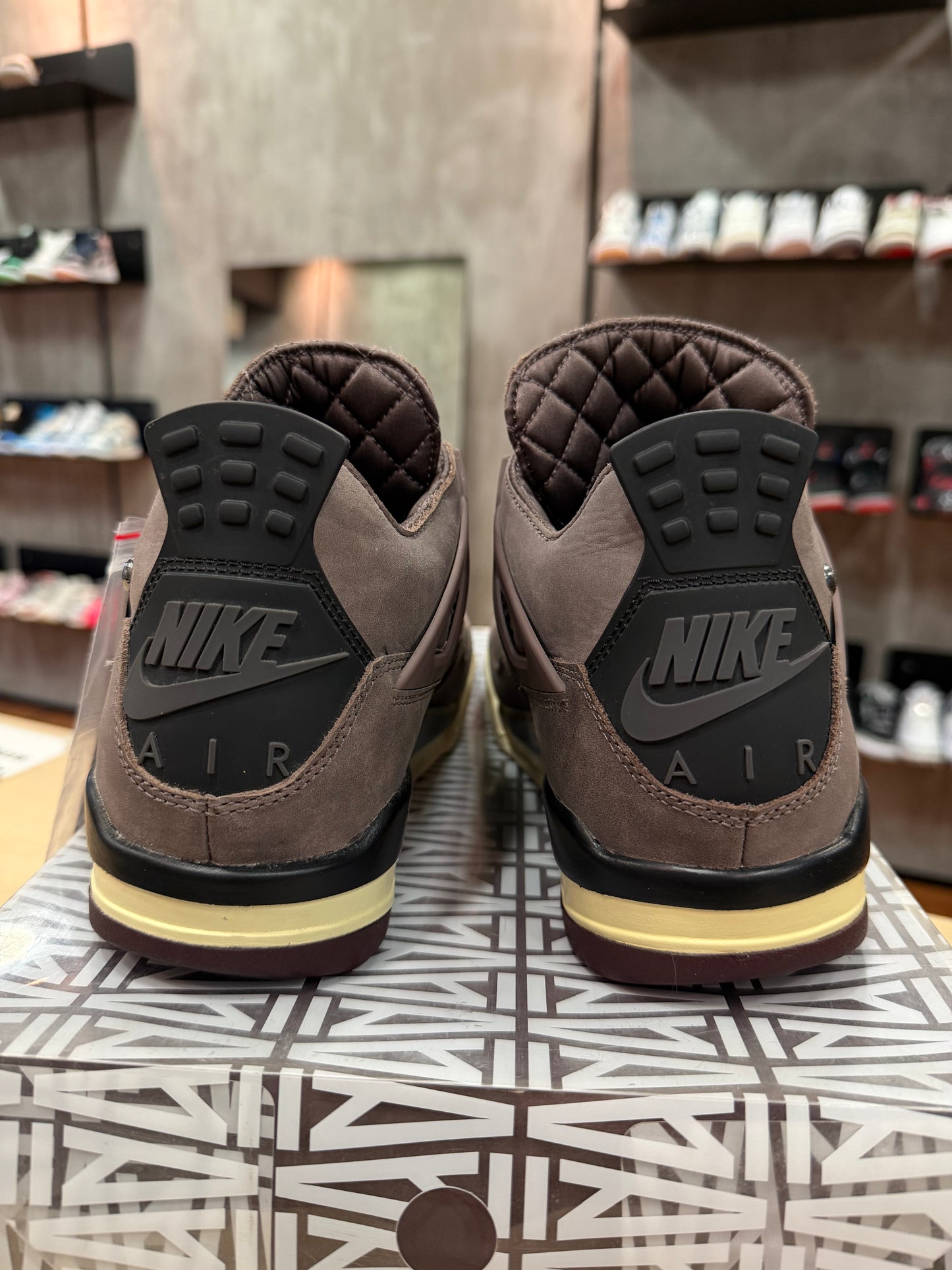 JORDAN 4 A MA MANIERE VIOLET ORE