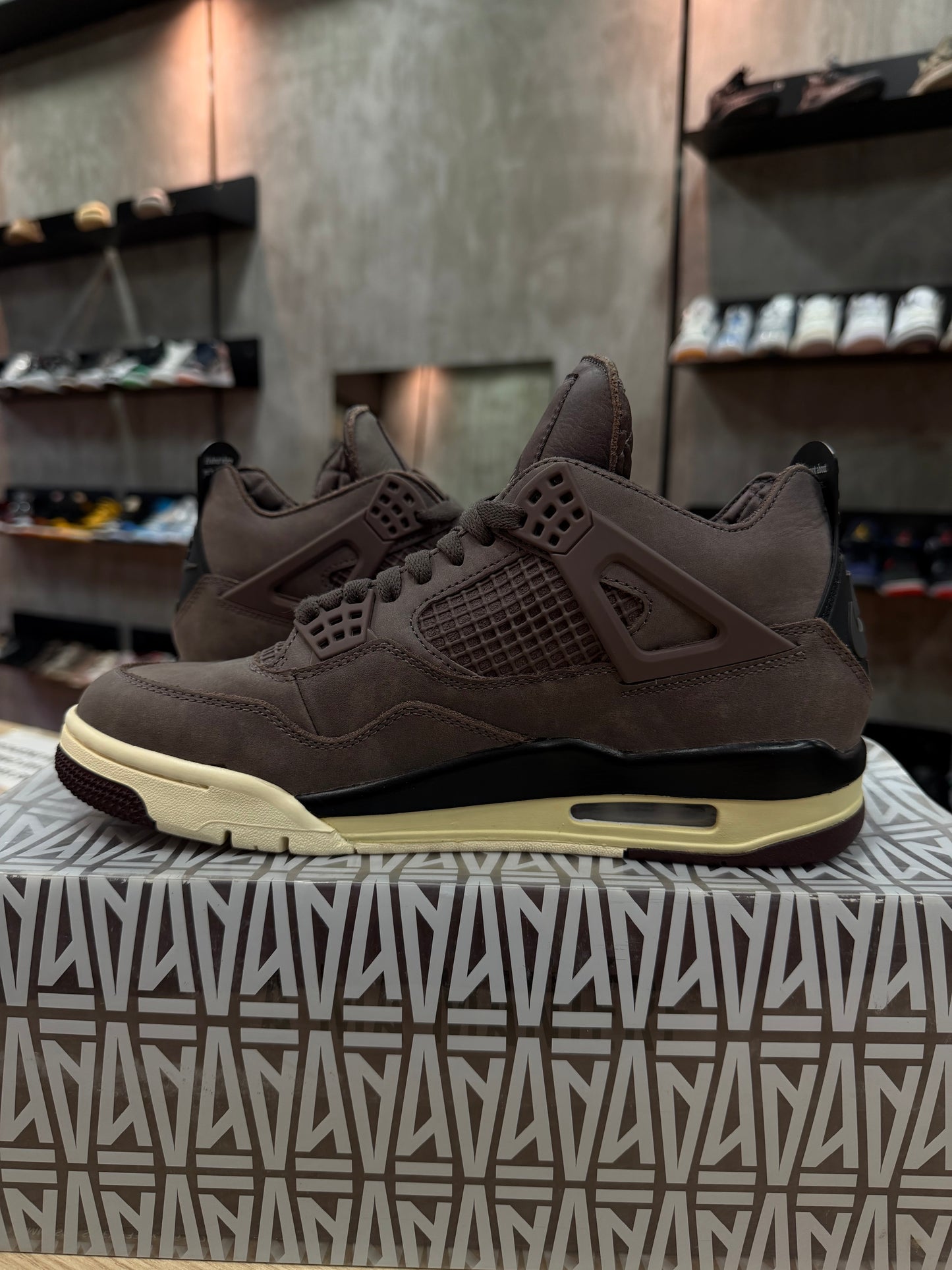 JORDAN 4 A MA MANIERE VIOLET ORE