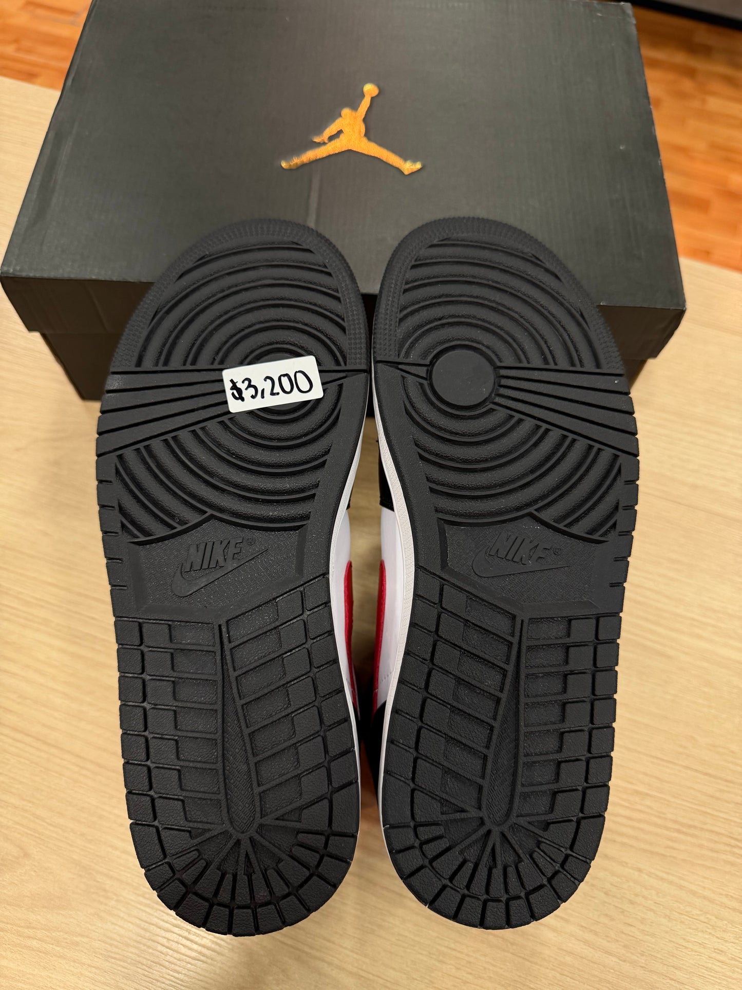 JORDAN 1 MID BRED TOE