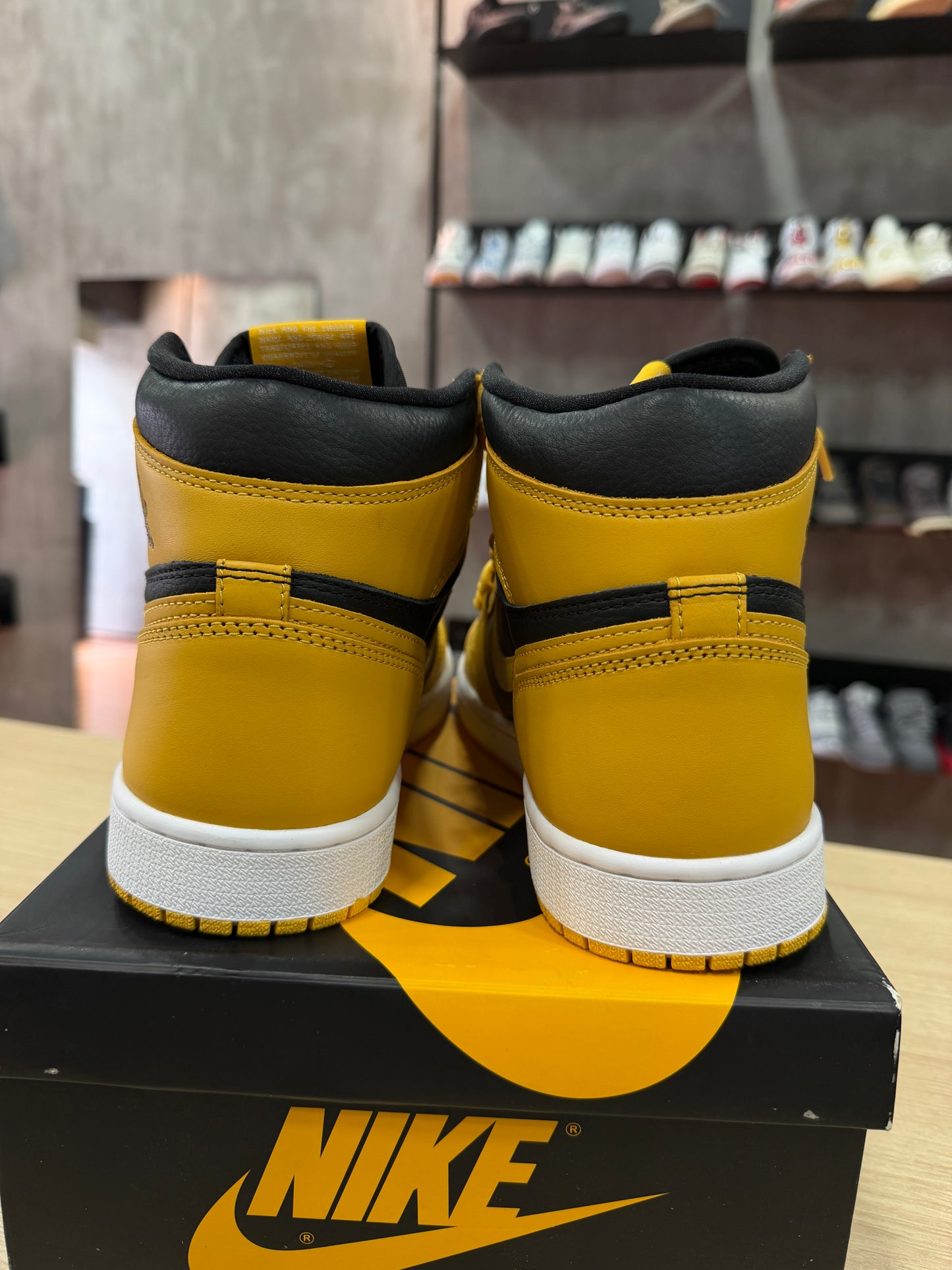 JORDAN 1 HIGH POLLEN