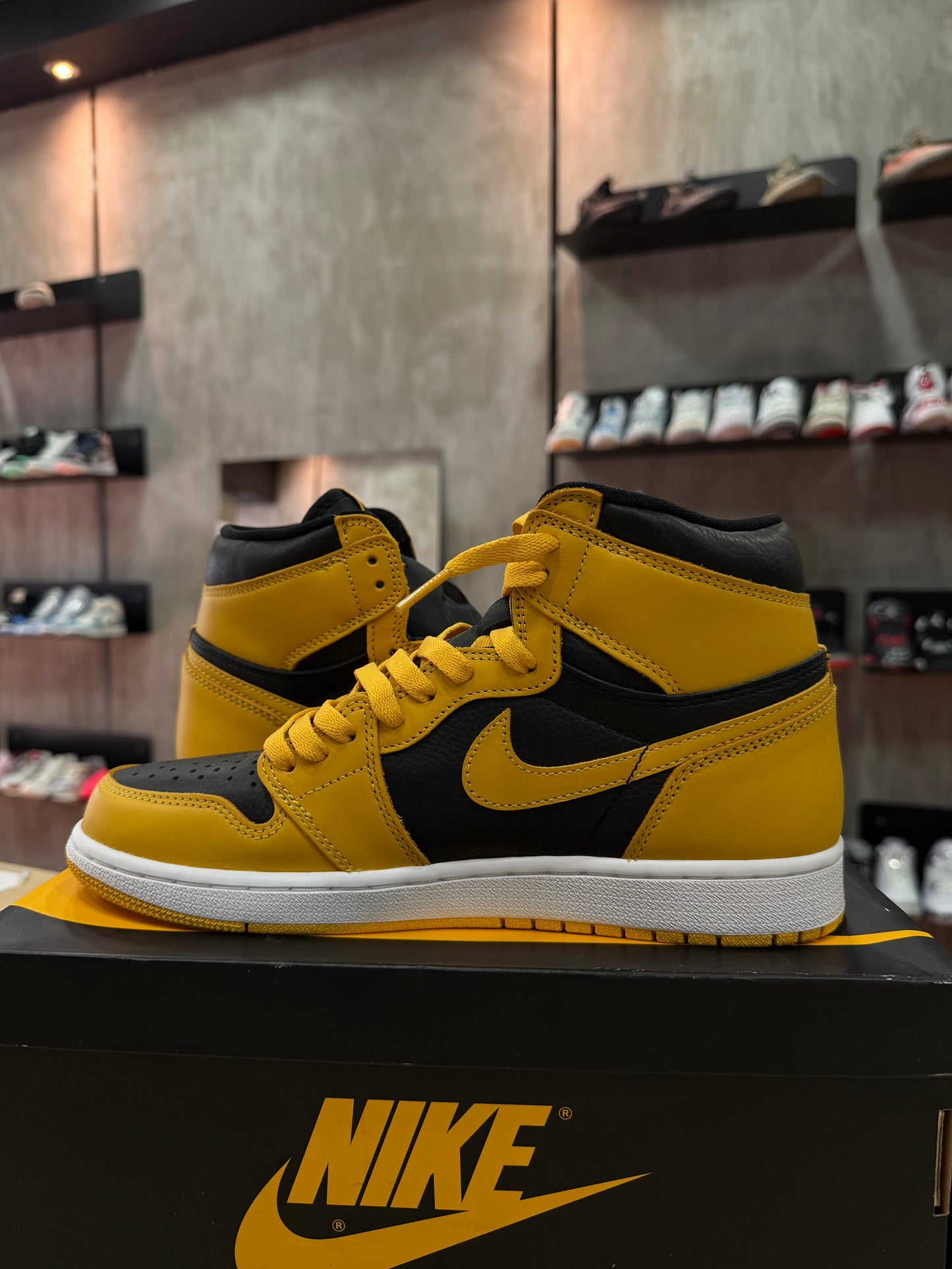 JORDAN 1 HIGH POLLEN