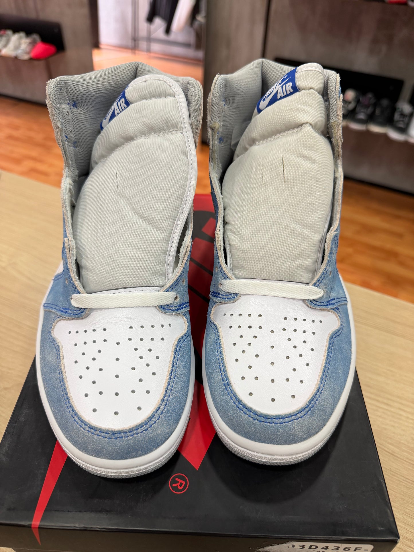JORDAN 1 HIGH HYPER ROYAL