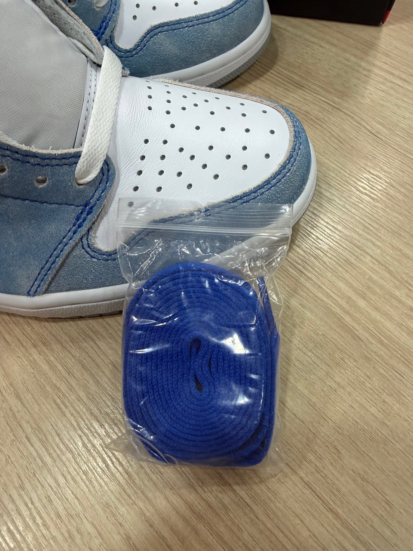 JORDAN 1 HIGH HYPER ROYAL