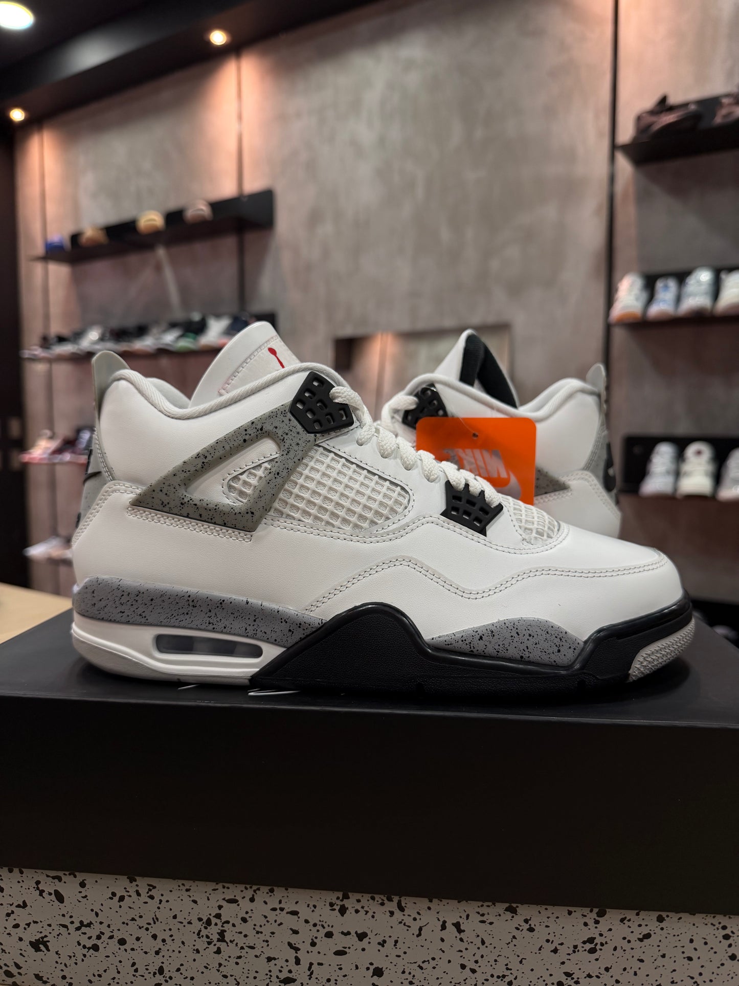 JORDAN 4 WHITE CEMENT