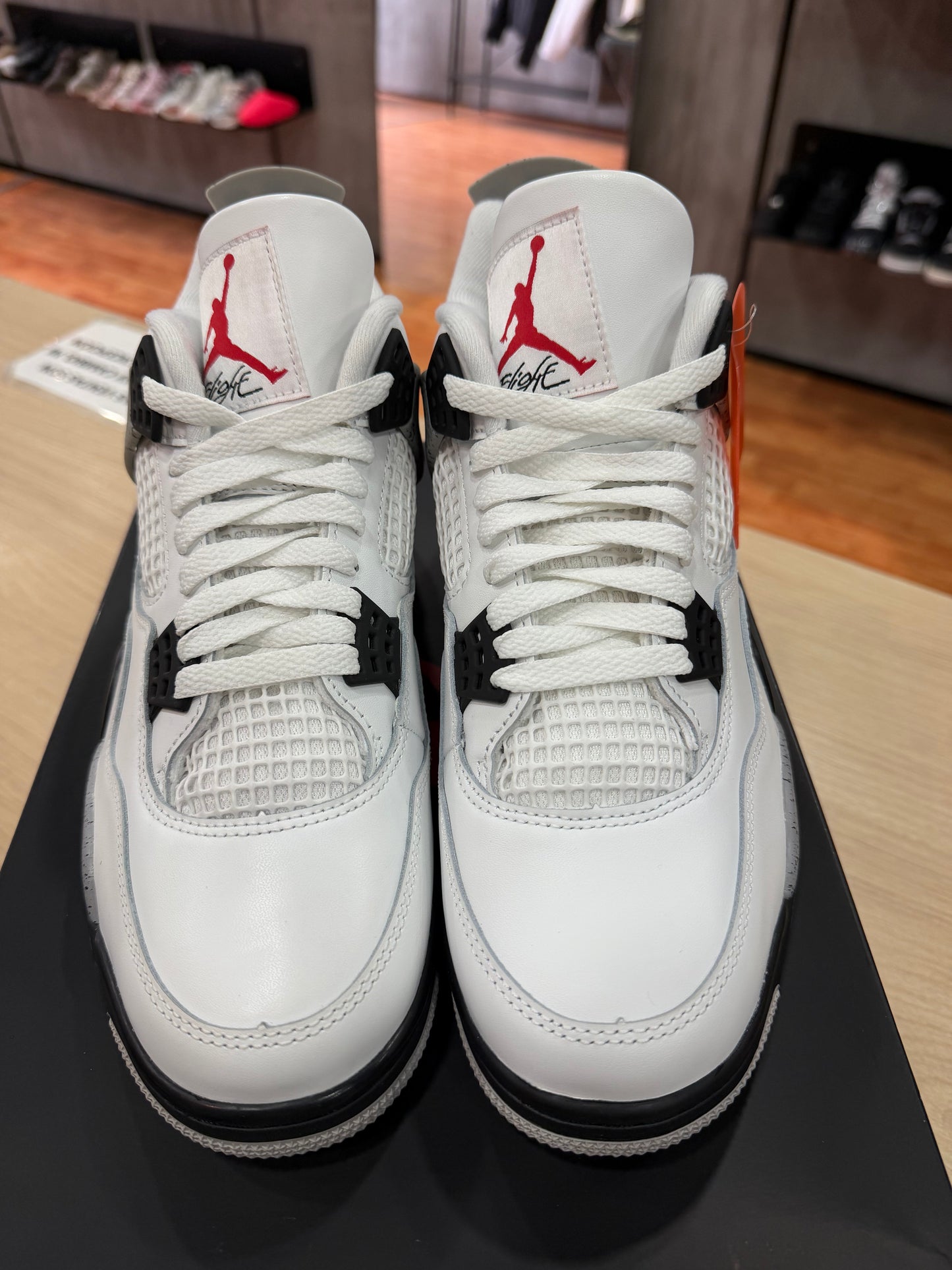 JORDAN 4 WHITE CEMENT