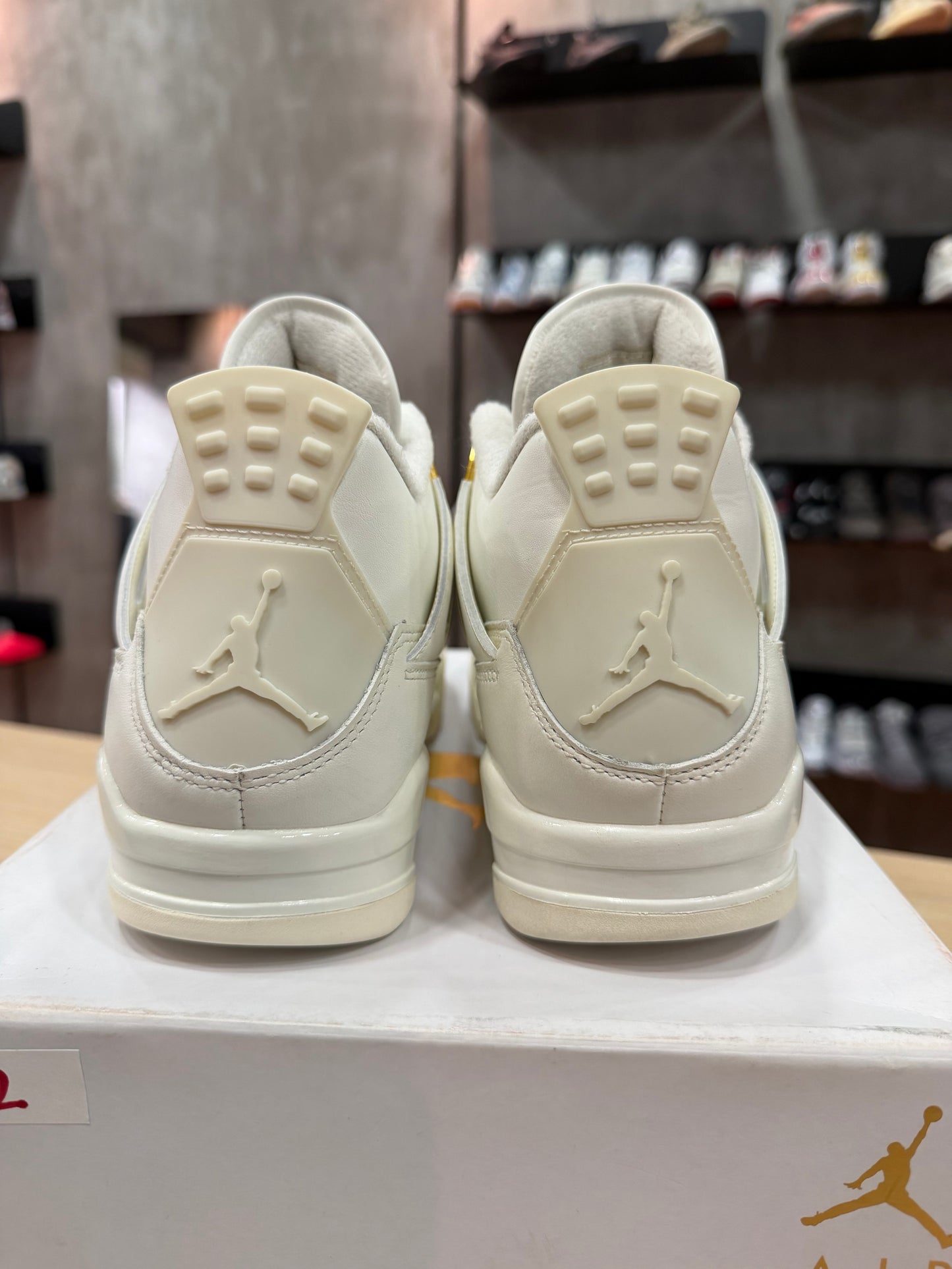 JORDAN 4 METALLIC GOLD